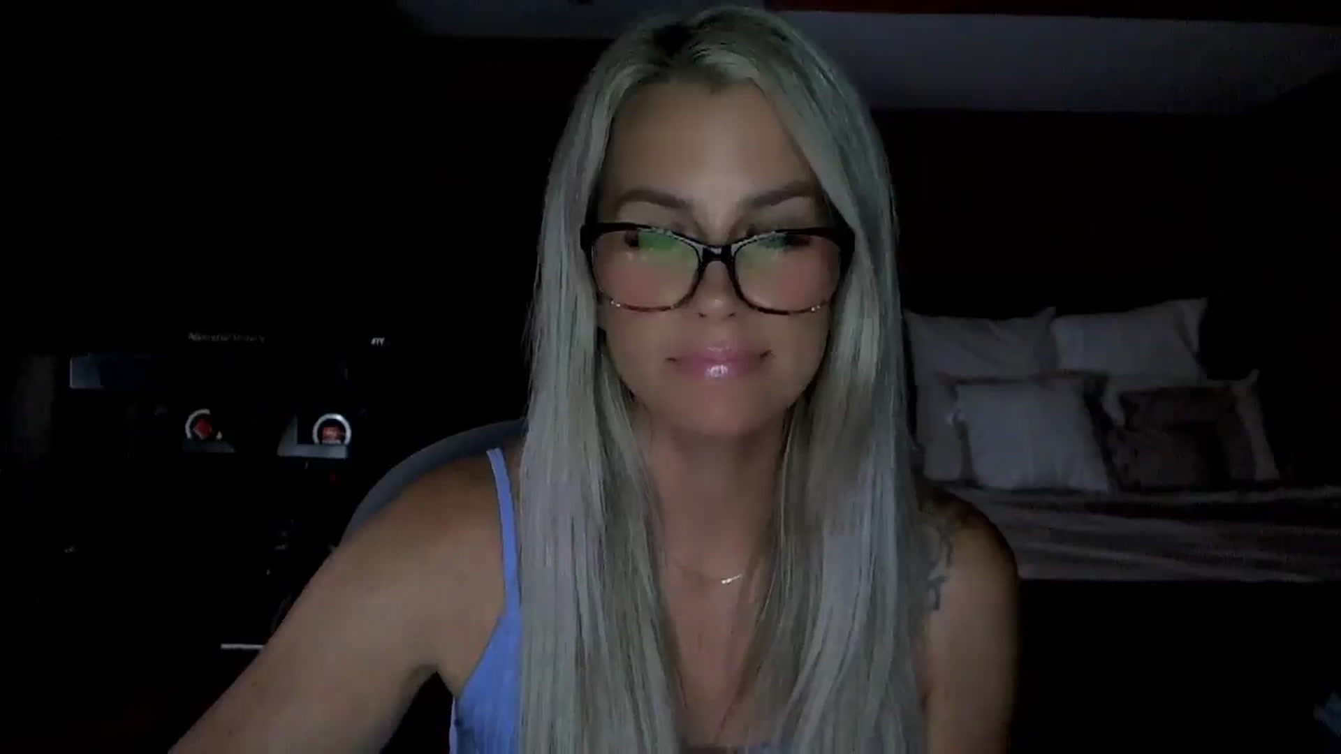 Gallery image thumbnail from Cora9's myfreecams stream on, 08/06/2025, 05:09 image 18 of 20
