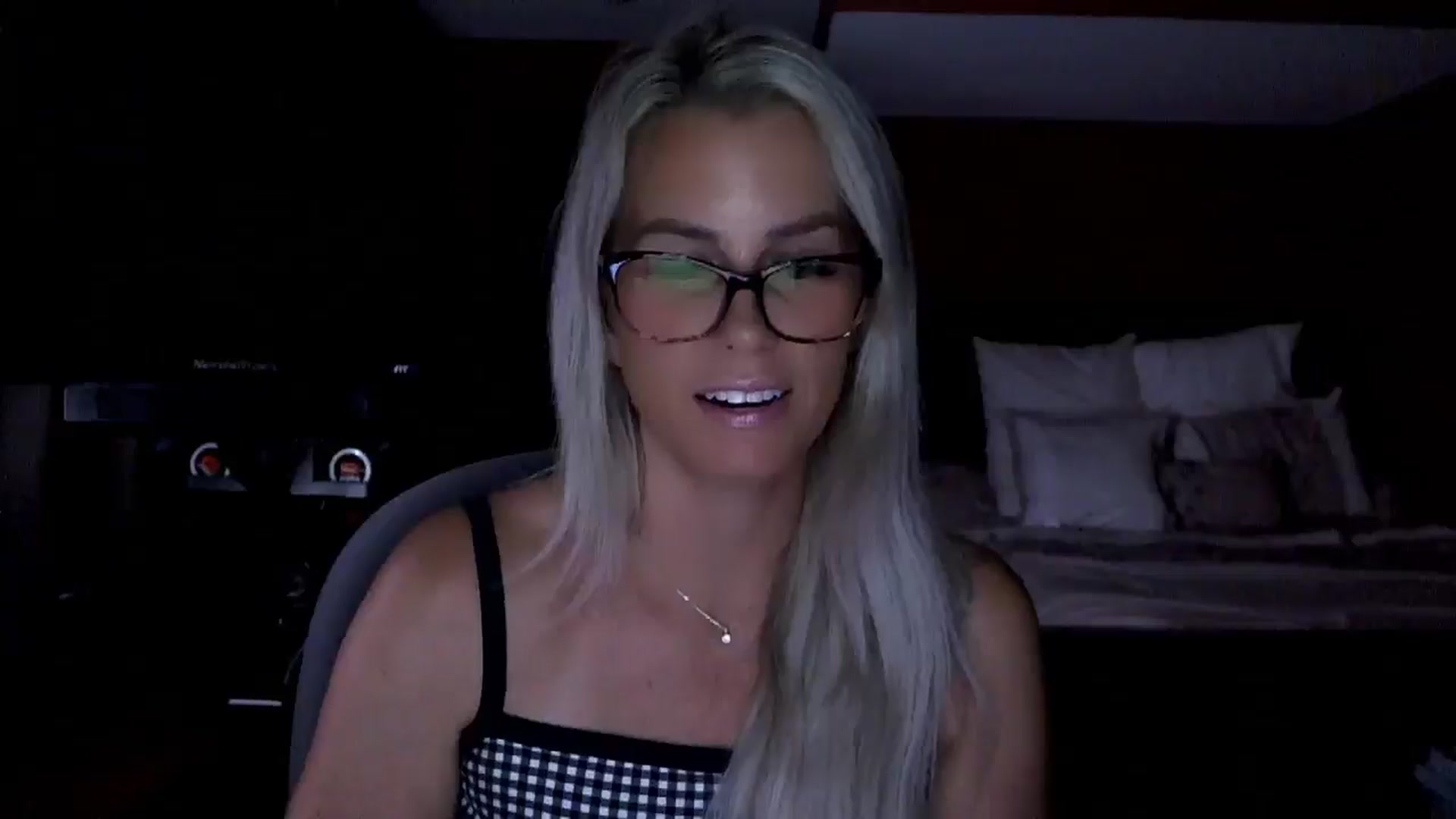 Gallery image thumbnail from Cora9's myfreecams stream on, 08/07/2025, 06:06 image 14 of 20
