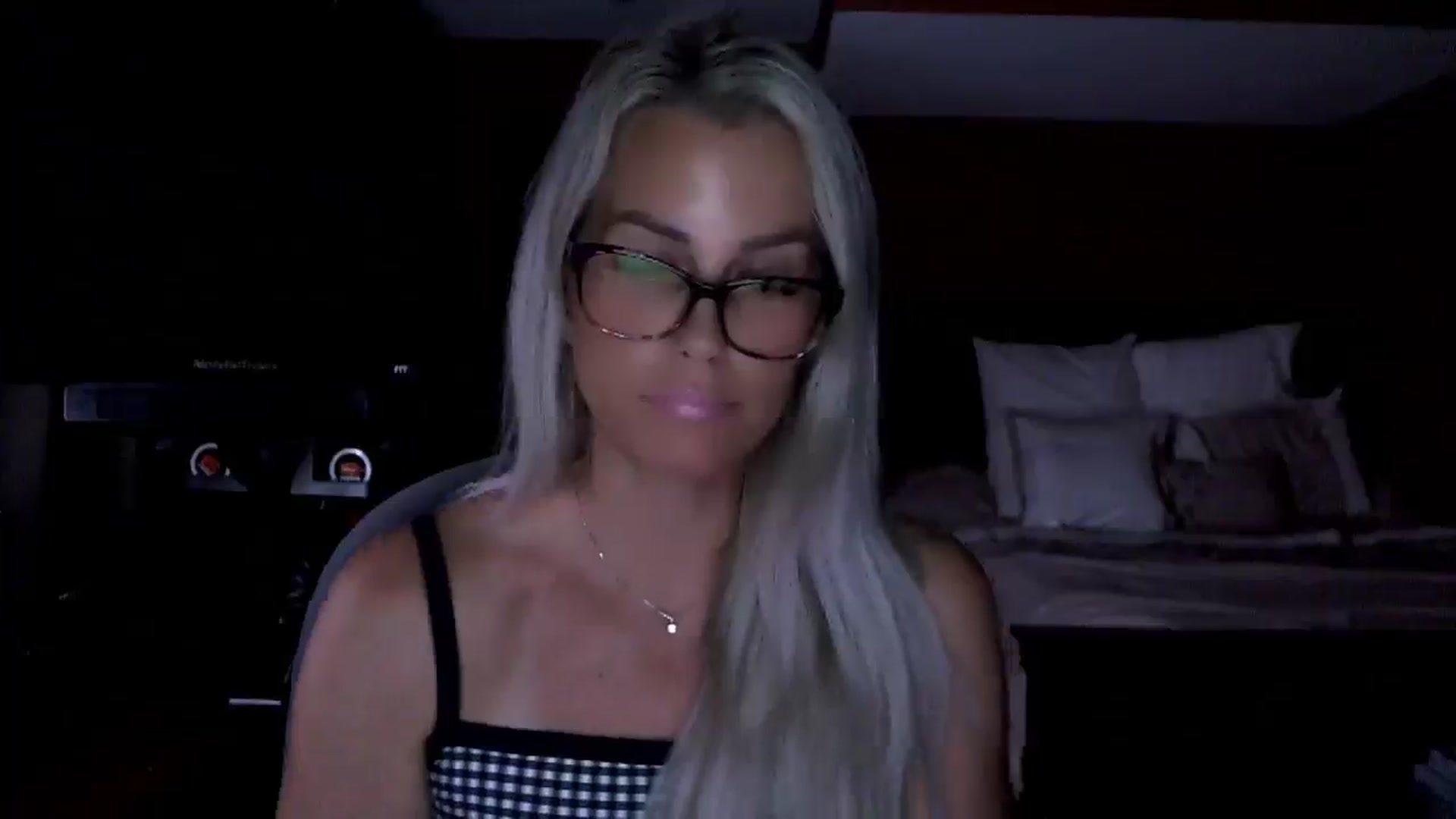 Gallery image thumbnail from Cora9's myfreecams stream on, 08/07/2025, 06:06 image 17 of 20