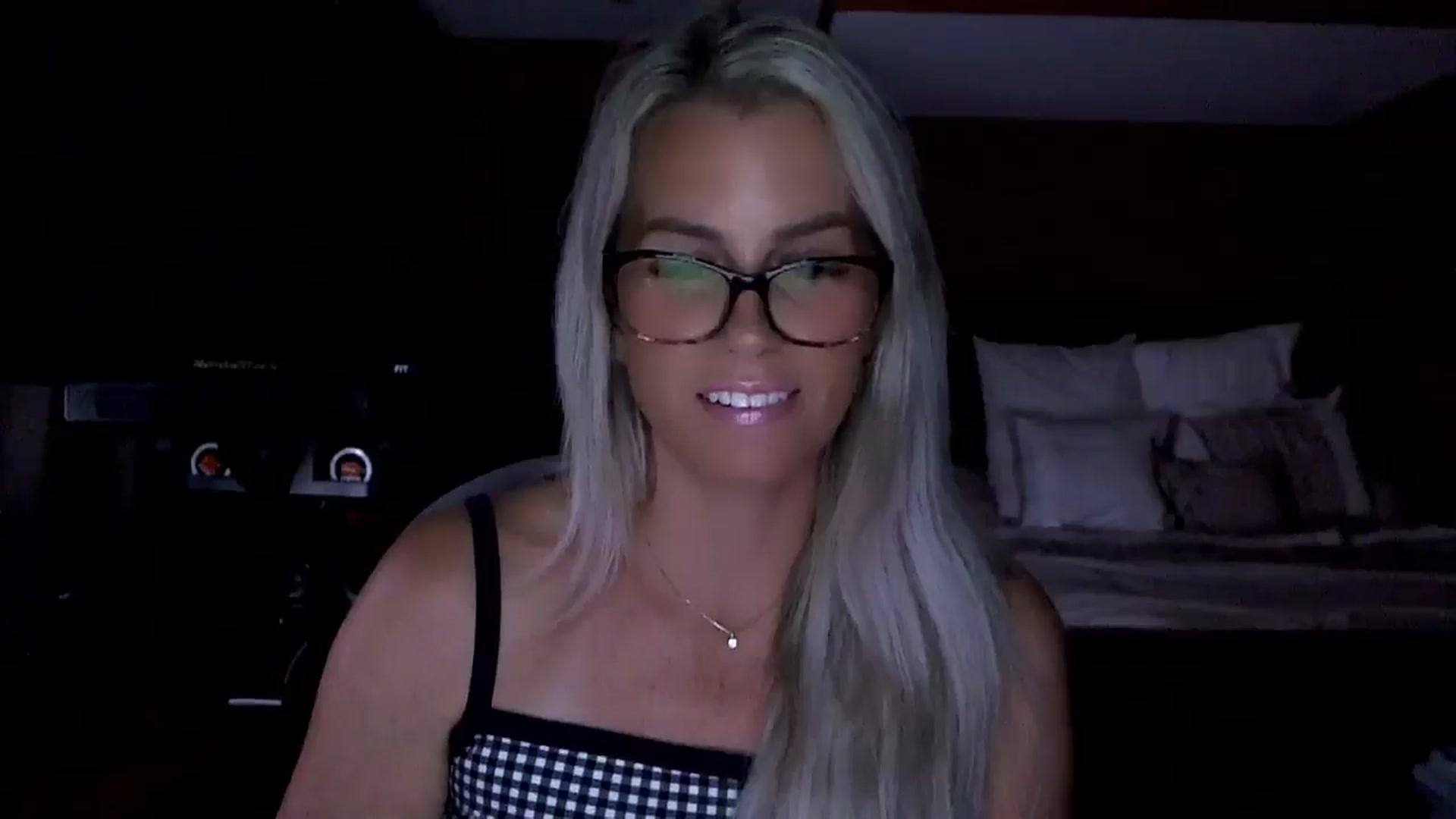 Gallery image thumbnail from Cora9's myfreecams stream on, 08/07/2025, 06:06 image 7 of 20
