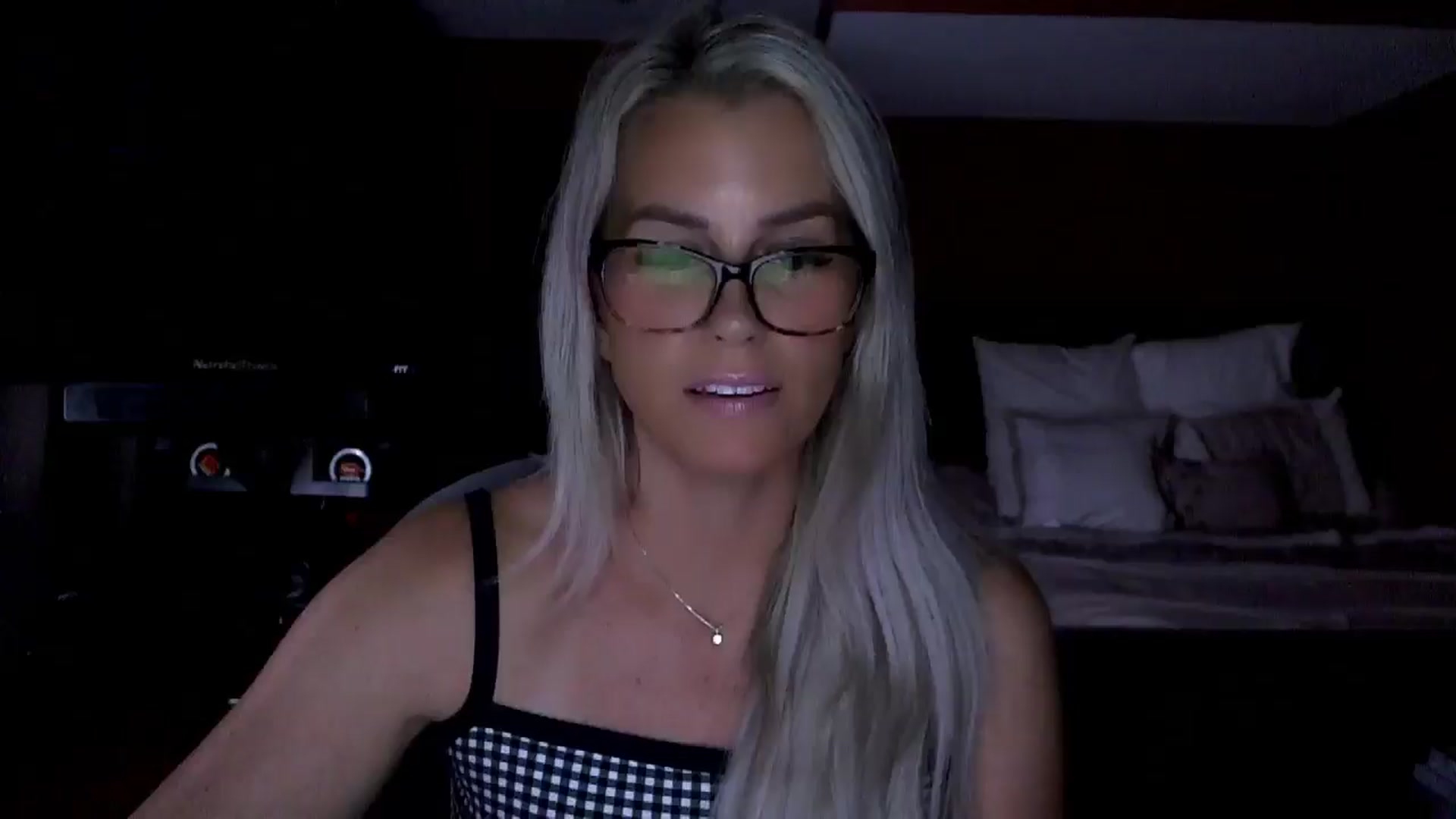 Gallery image thumbnail from Cora9's myfreecams stream on, 08/07/2025, 06:06 image 10 of 20