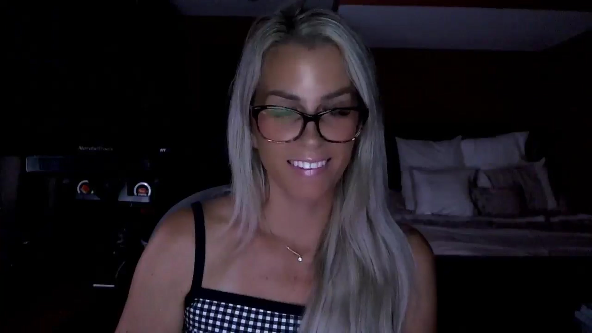 Gallery image thumbnail from Cora9's myfreecams stream on, 08/07/2025, 06:06 image 8 of 20