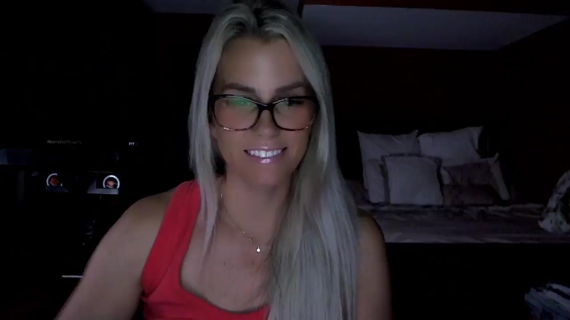 Gallery image thumbnail from Cora9's myfreecams stream on, 08/12/2025, 05:31 image 1 of 20