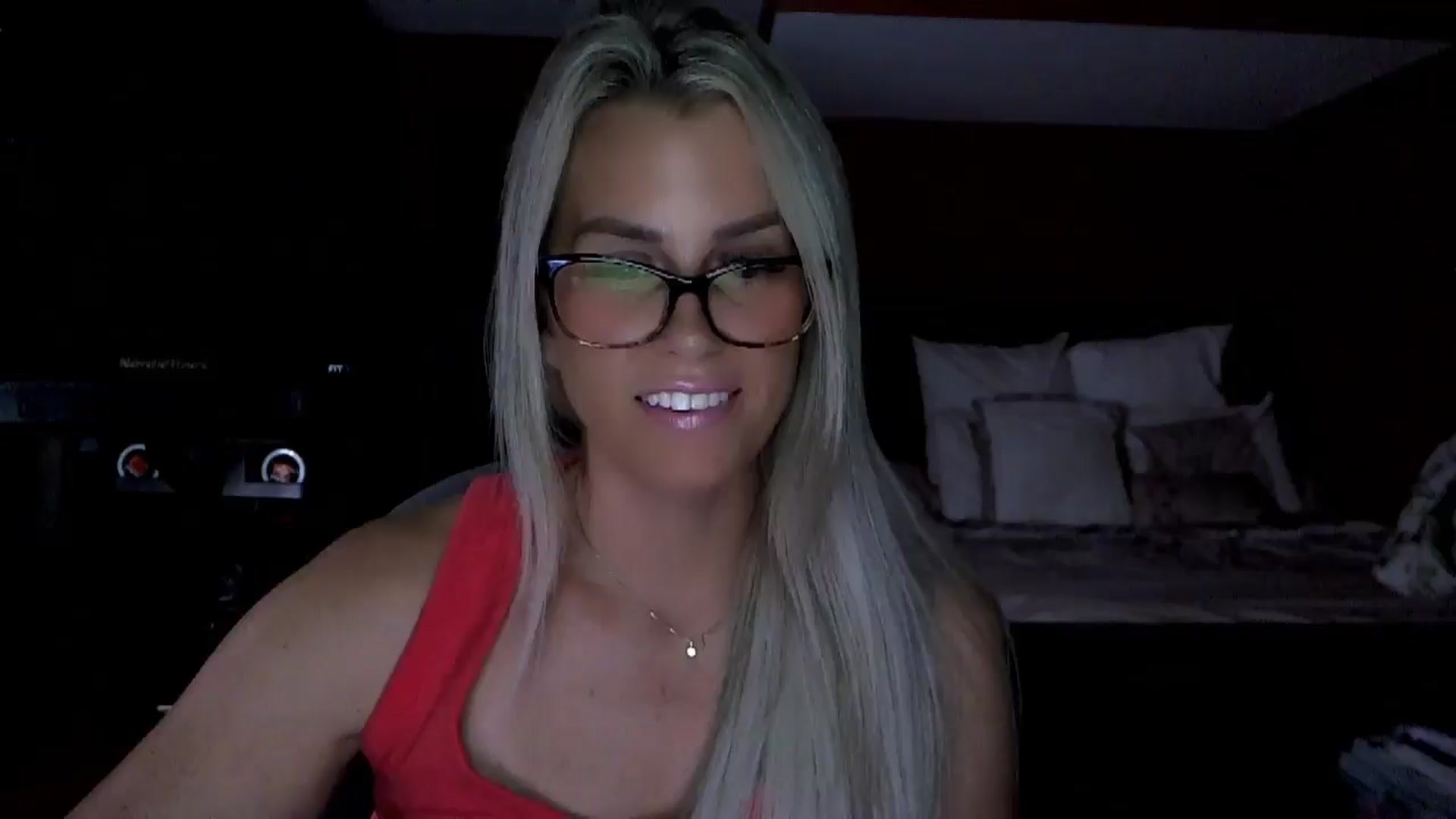 Gallery image thumbnail from Cora9's myfreecams stream on, 08/12/2025, 05:31 image 8 of 20