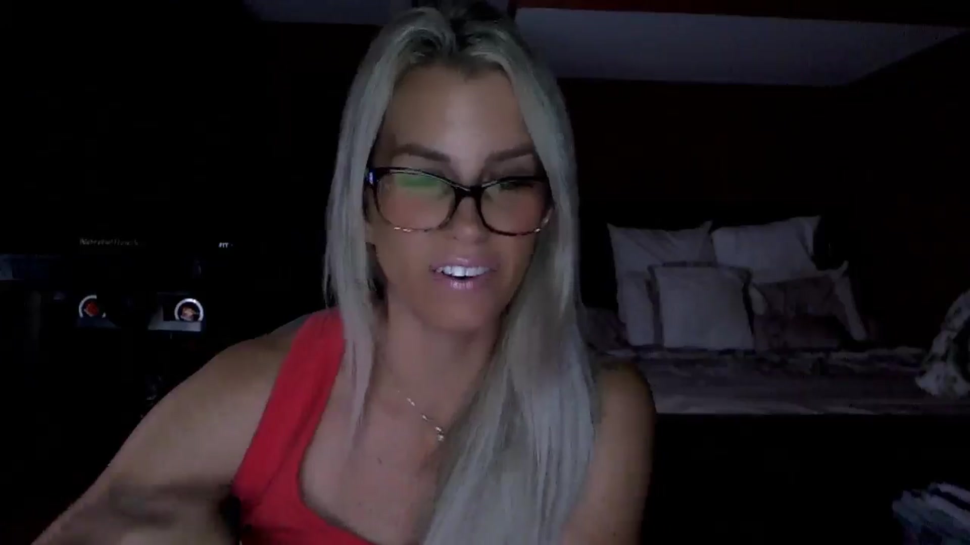 Gallery image thumbnail from Cora9's myfreecams stream on, 08/12/2025, 05:31 image 3 of 20