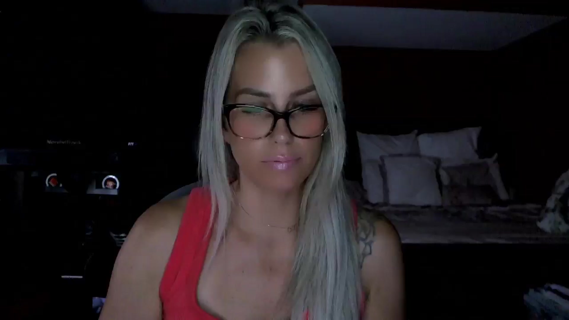 Gallery image thumbnail from Cora9's myfreecams stream on, 08/12/2025, 05:31 image 19 of 20