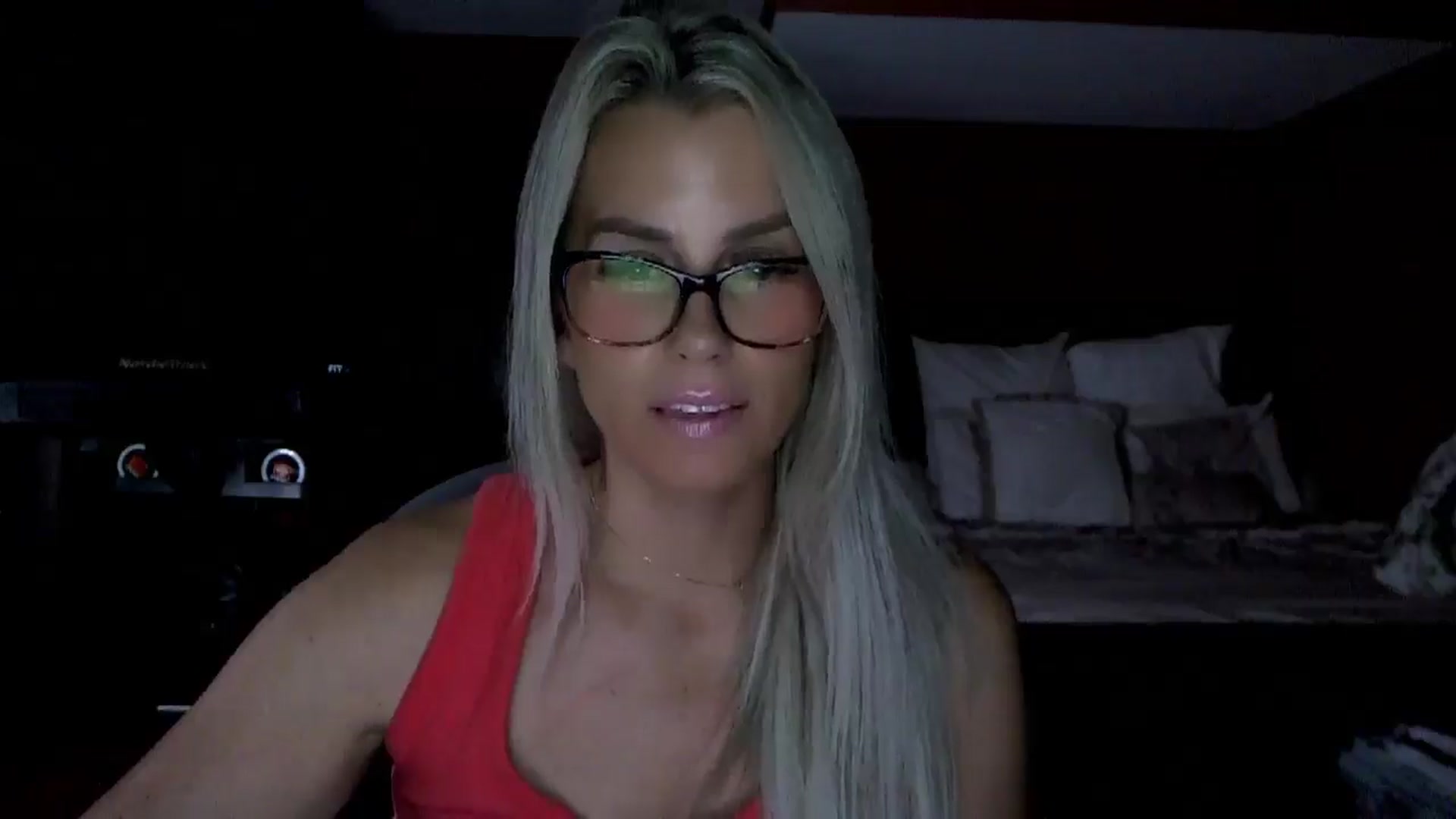 Gallery image thumbnail from Cora9's myfreecams stream on, 08/12/2025, 05:31 image 15 of 20