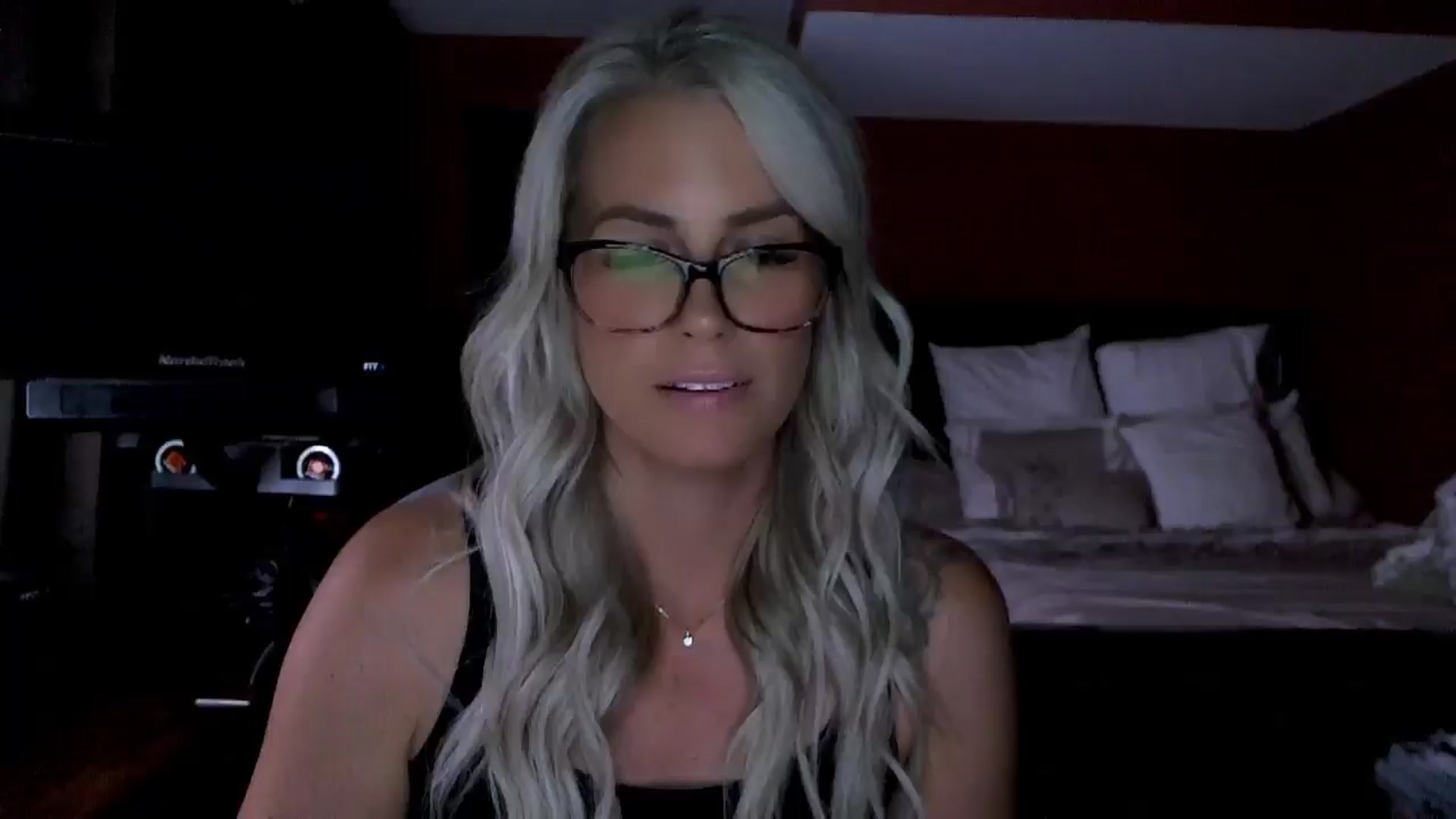 Gallery image thumbnail from Cora9's myfreecams stream on, 09/03/2025, 03:56 image 13 of 20