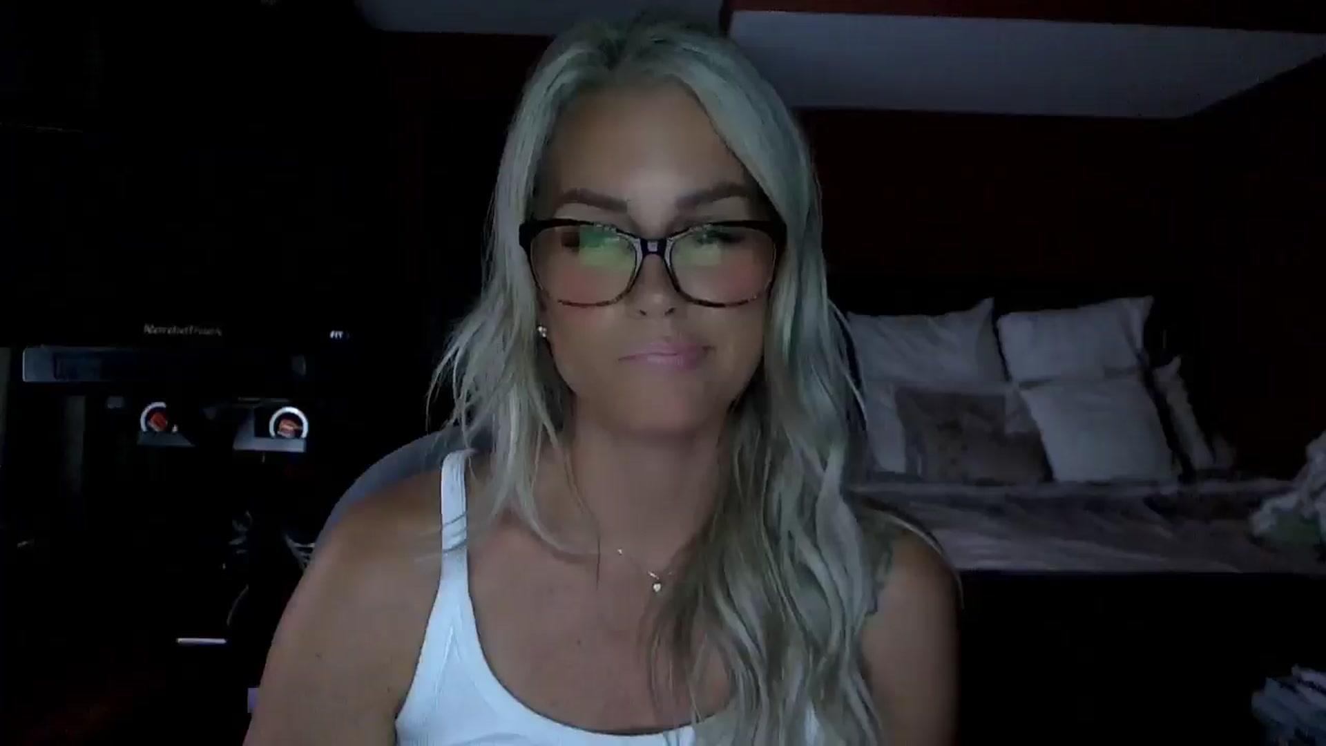 Gallery image thumbnail from Cora9's myfreecams stream on, 09/04/2025, 05:28 image 7 of 20
