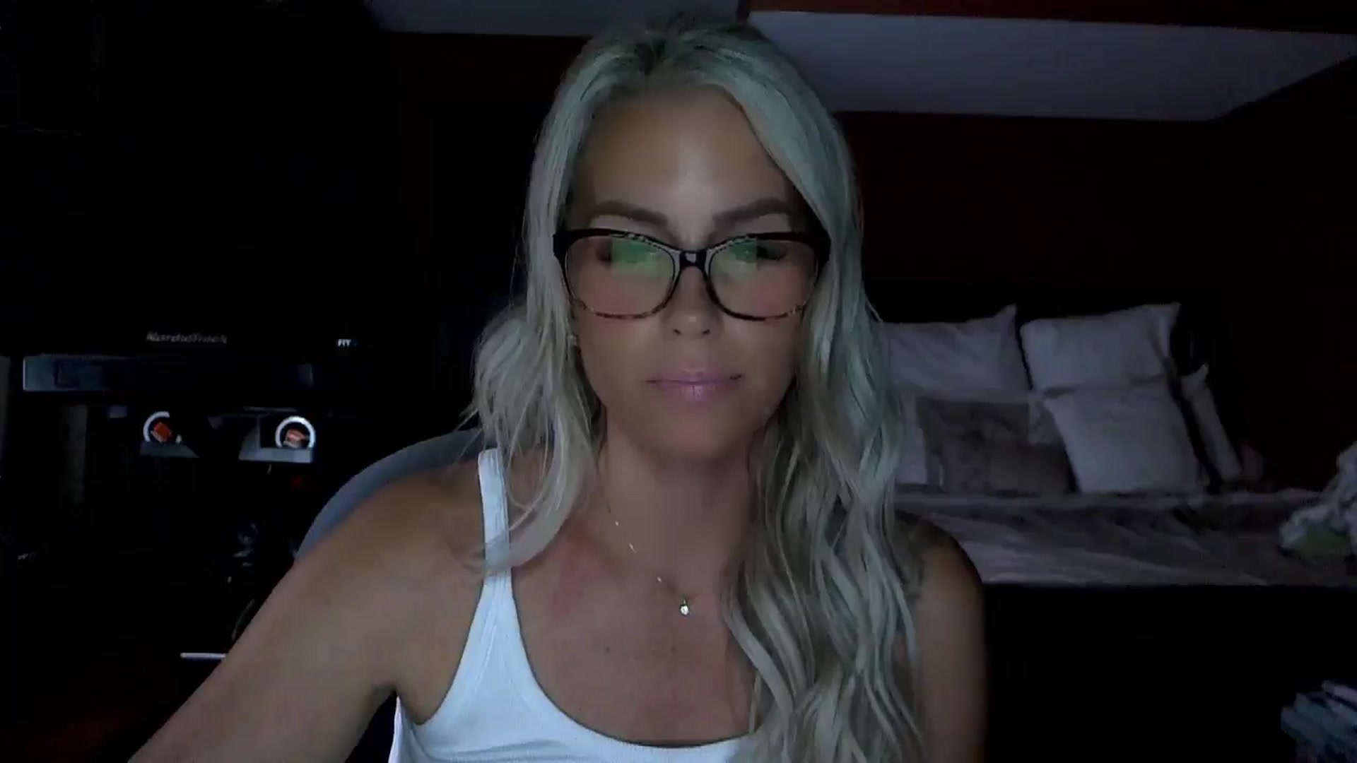 Gallery image thumbnail from Cora9's myfreecams stream on, 09/04/2025, 05:28 image 19 of 20