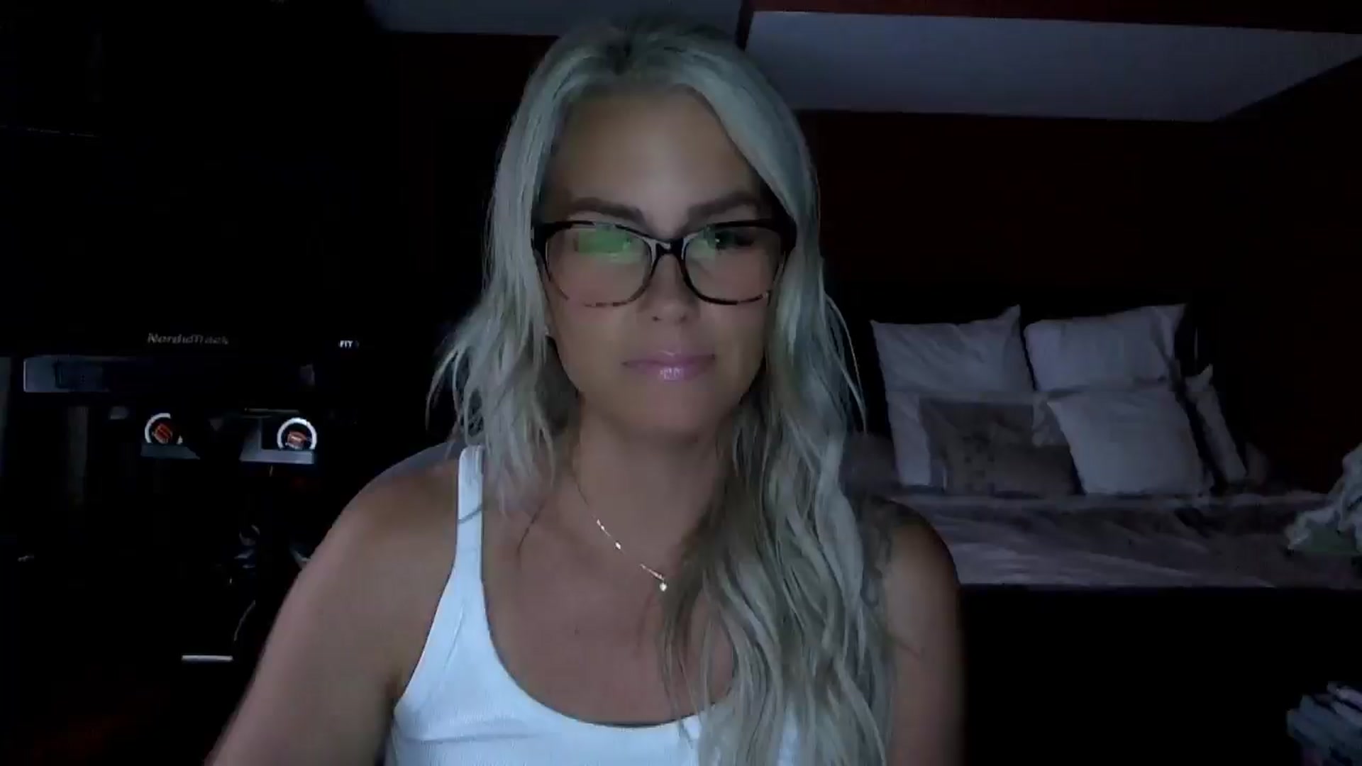 Gallery image thumbnail from Cora9's myfreecams stream on, 09/04/2025, 05:28 image 1 of 20