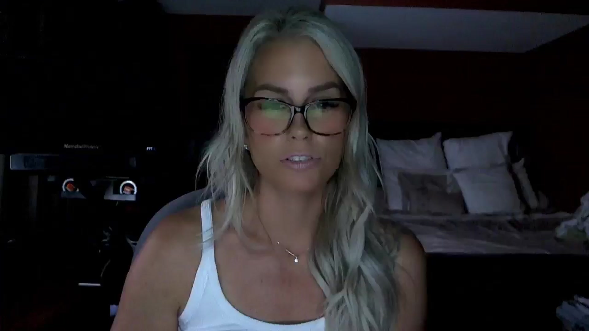 Gallery image thumbnail from Cora9's myfreecams stream on, 09/04/2025, 05:28 image 10 of 20