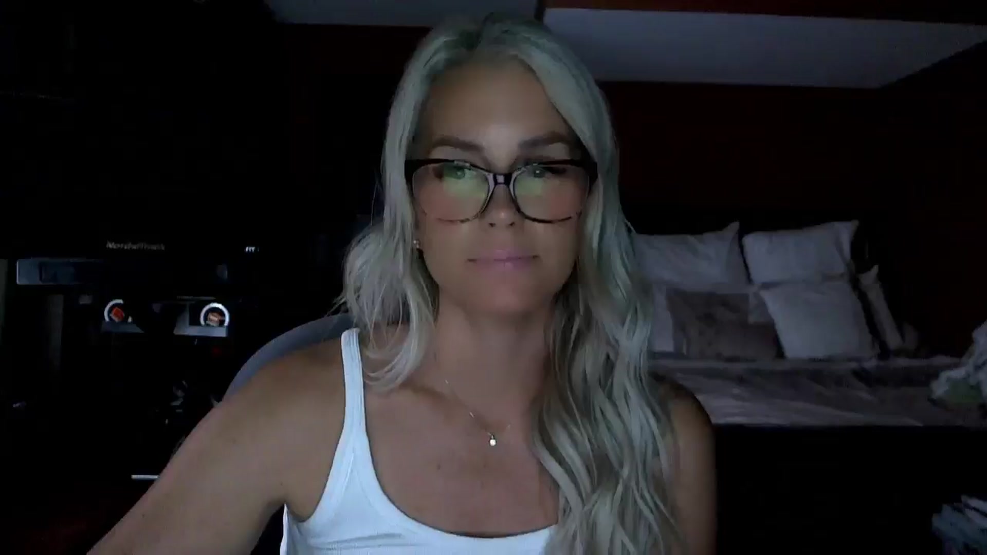 Gallery image thumbnail from Cora9's myfreecams stream on, 09/04/2025, 05:28 image 17 of 20