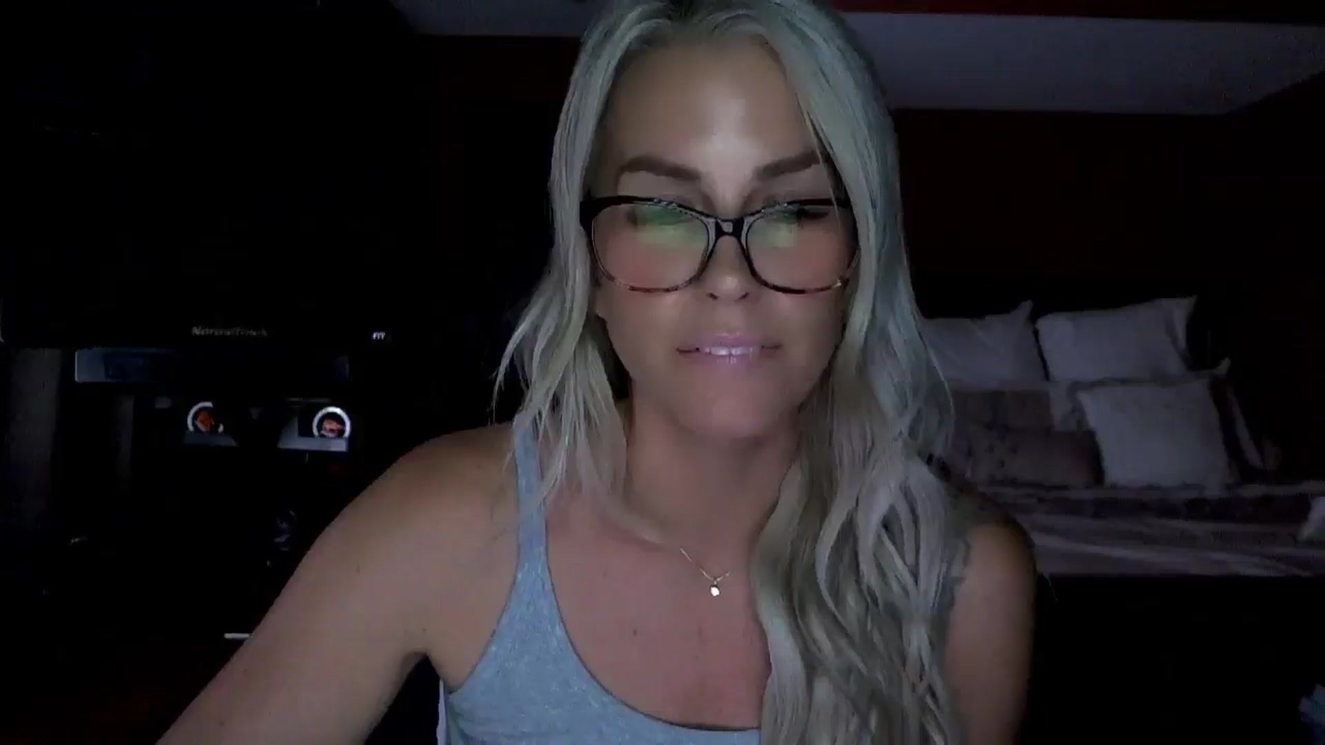 Gallery image thumbnail from Cora9's myfreecams stream on, 09/05/2025, 05:49 image 13 of 20