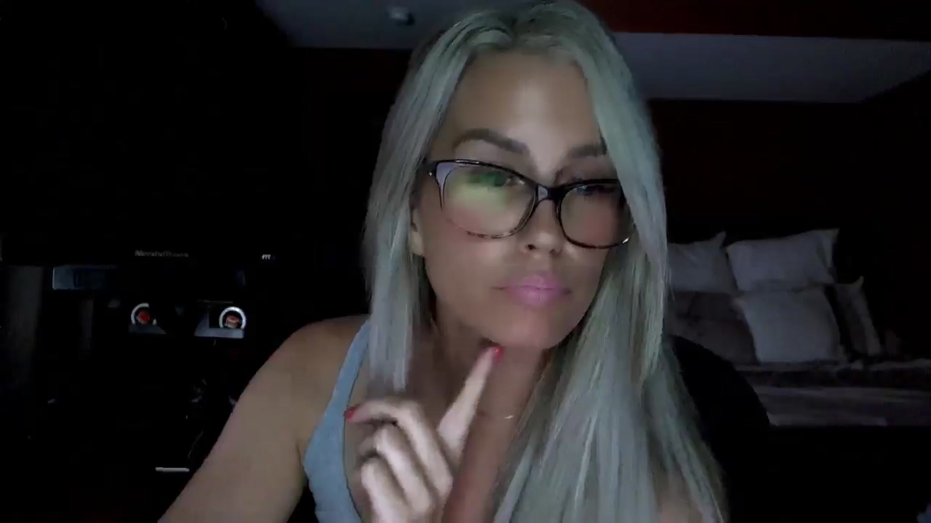 Gallery image thumbnail from Cora9's myfreecams stream on, 09/09/2025, 04:45 image 4 of 20