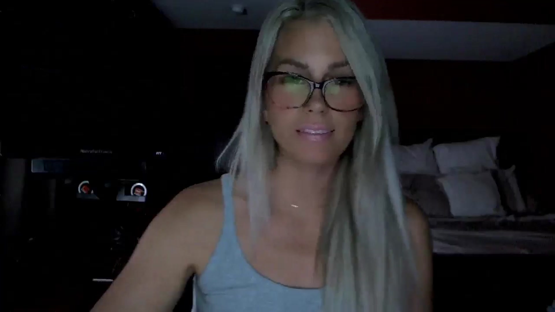 Gallery image thumbnail from Cora9's myfreecams stream on, 09/09/2025, 04:45 image 7 of 20