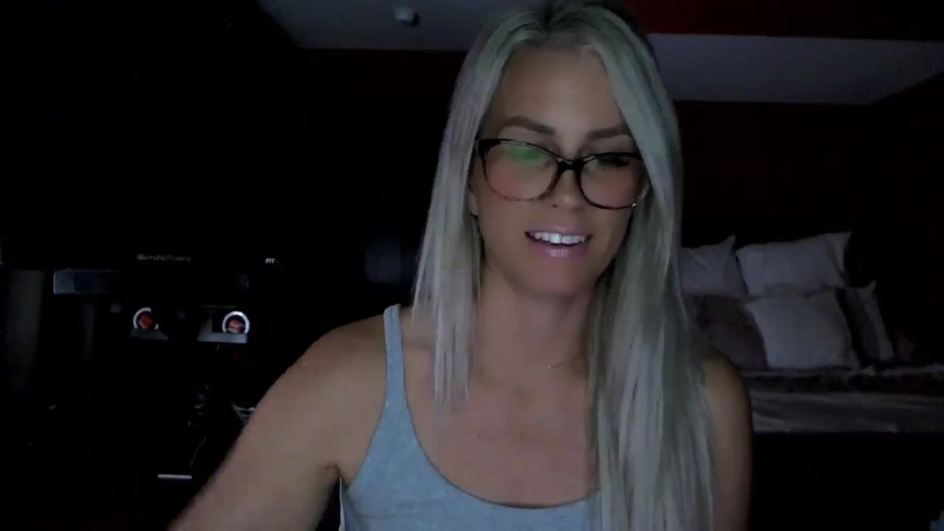 Gallery image thumbnail from Cora9's myfreecams stream on, 09/09/2025, 04:45 image 8 of 20
