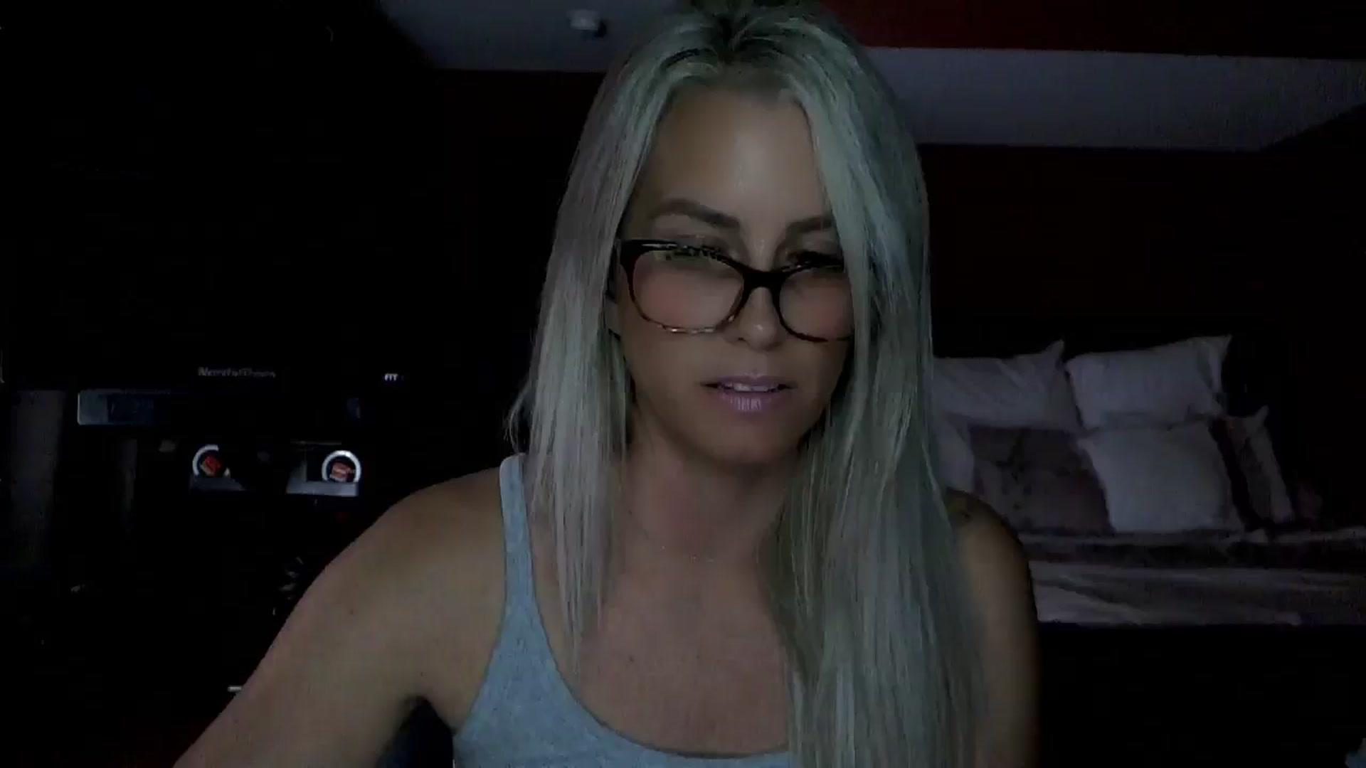 Gallery image thumbnail from Cora9's myfreecams stream on, 09/09/2025, 04:45 image 15 of 20