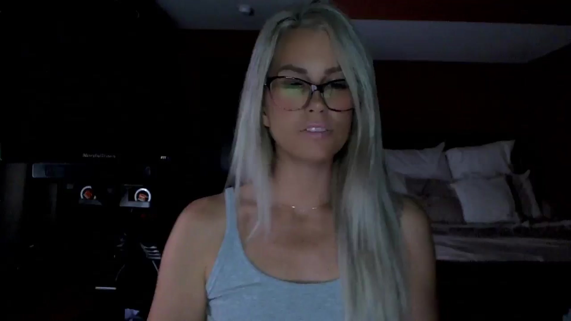 Gallery image thumbnail from Cora9's myfreecams stream on, 09/09/2025, 04:45 image 14 of 20