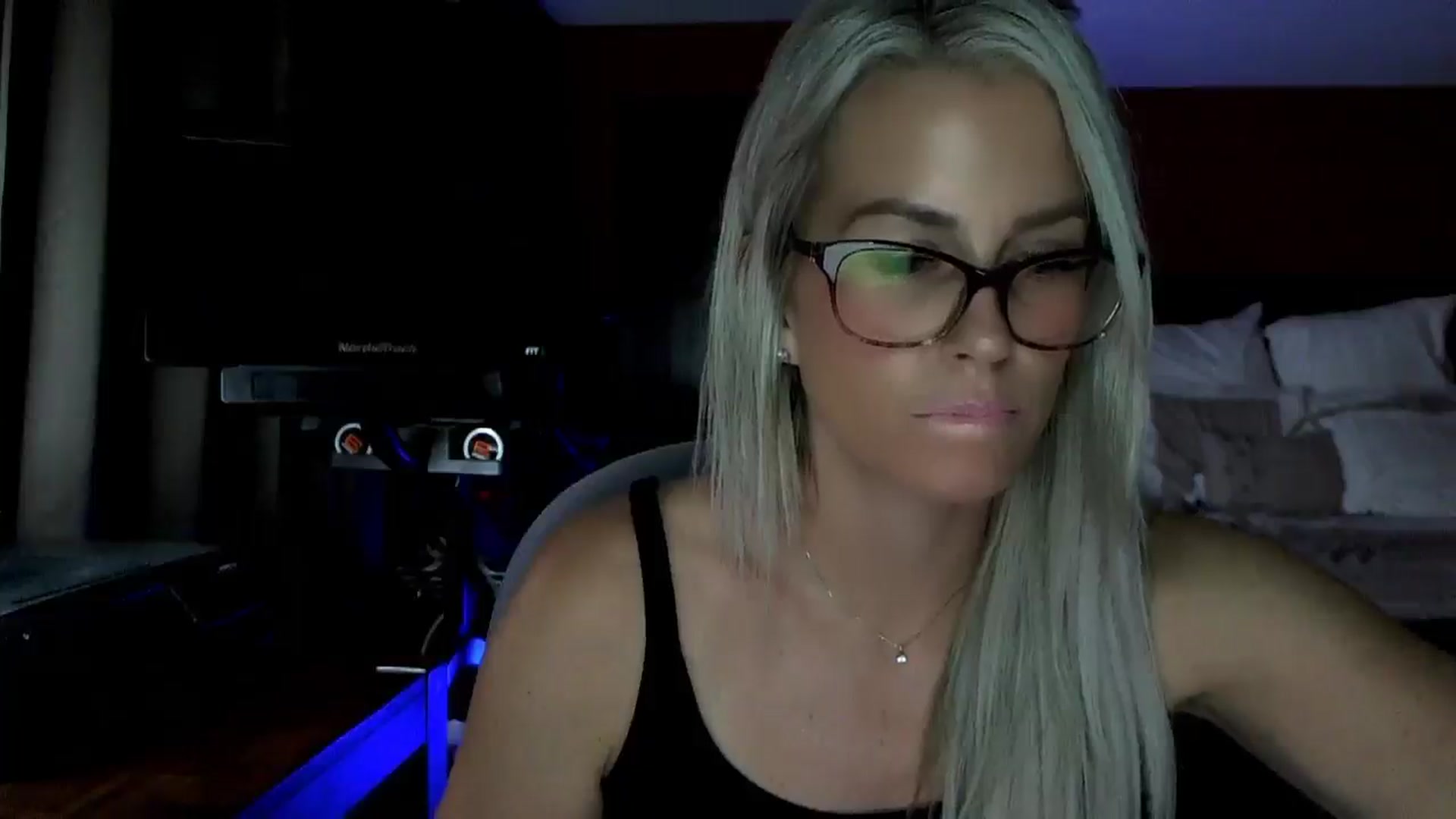 Gallery image thumbnail from Cora9's myfreecams stream on, 09/12/2025, 05:15 image 2 of 20