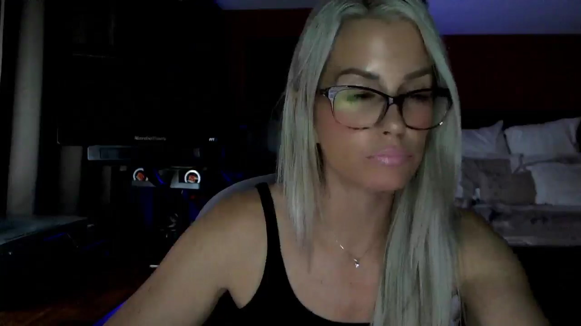 Gallery image thumbnail from Cora9's myfreecams stream on, 09/12/2025, 05:15 image 18 of 20