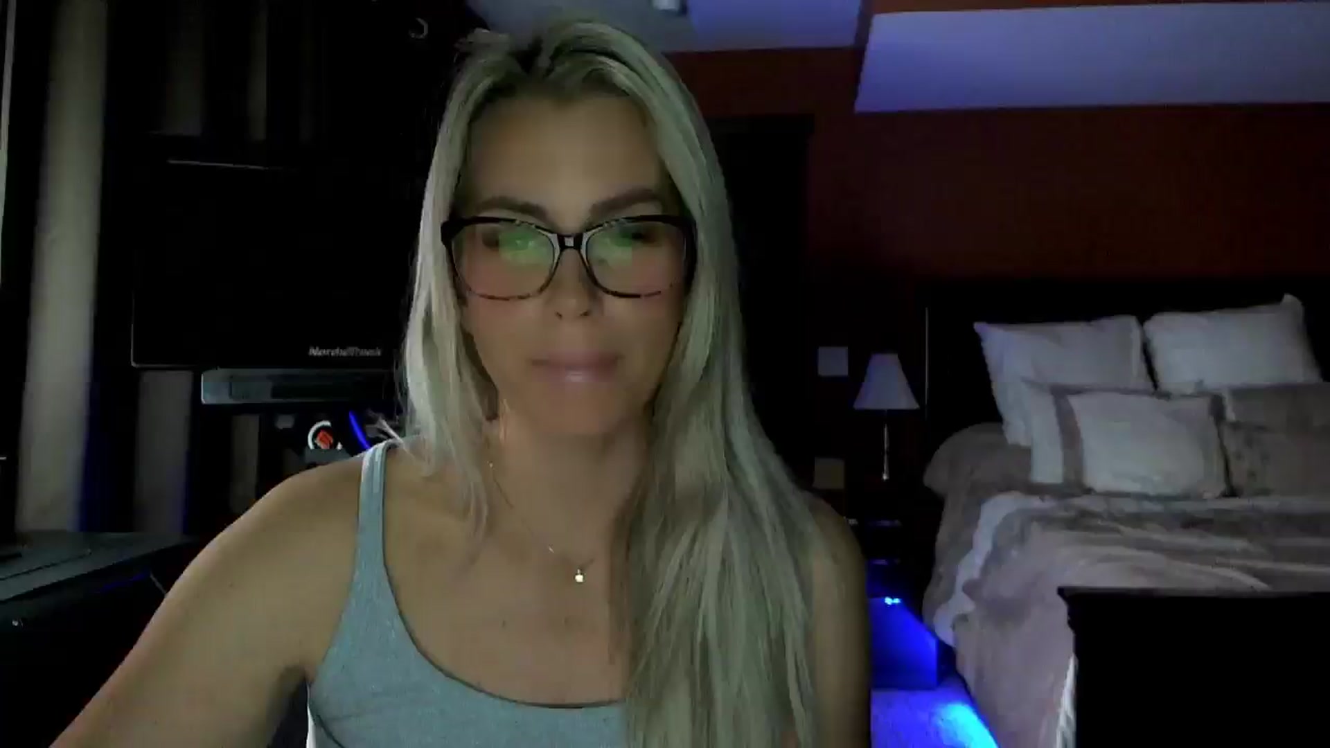 Gallery image thumbnail from Cora9's myfreecams stream on, 10/14/2025, 05:09 image 1 of 20