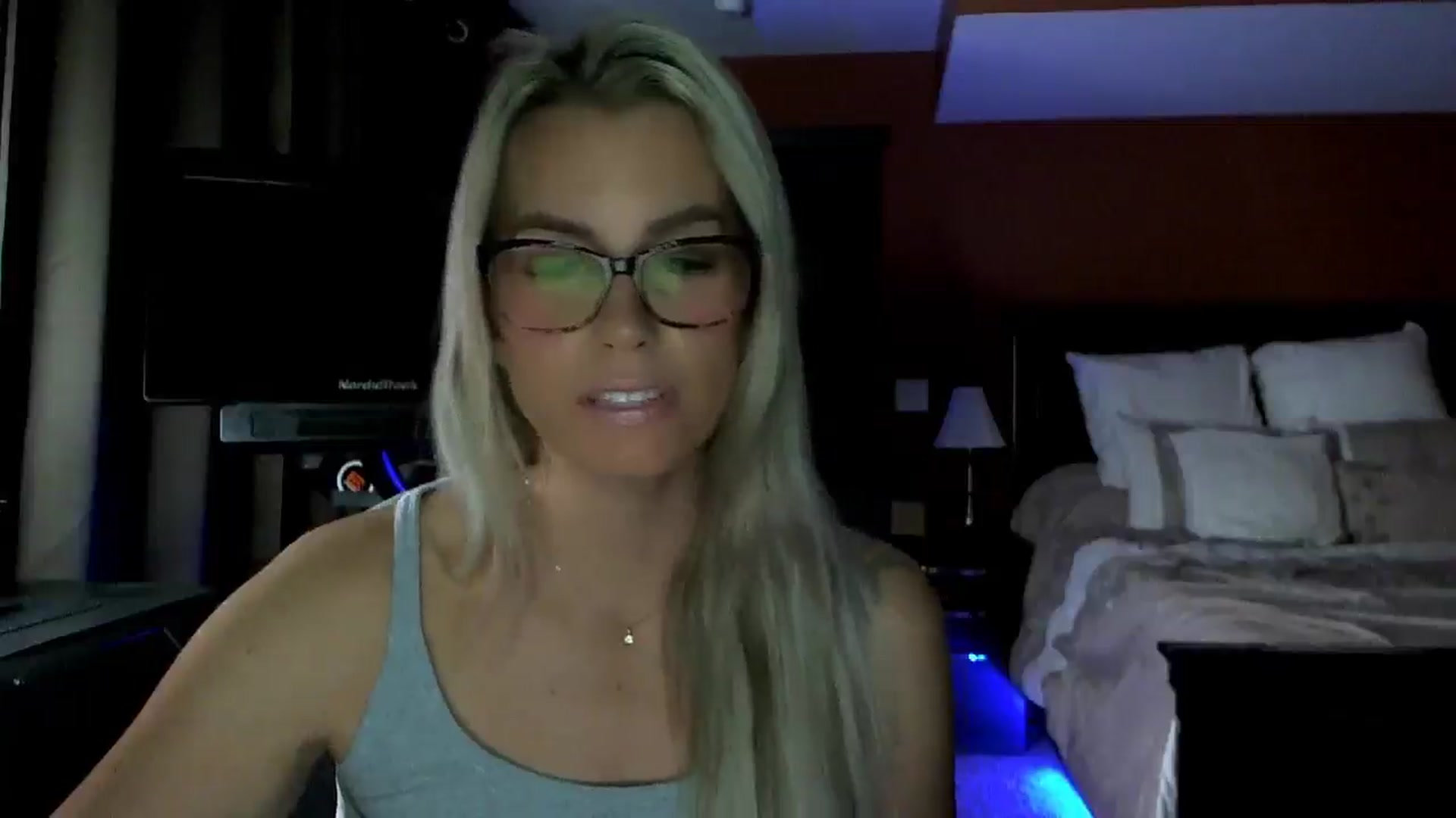 Gallery image thumbnail from Cora9's myfreecams stream on, 10/14/2025, 05:09 image 2 of 20