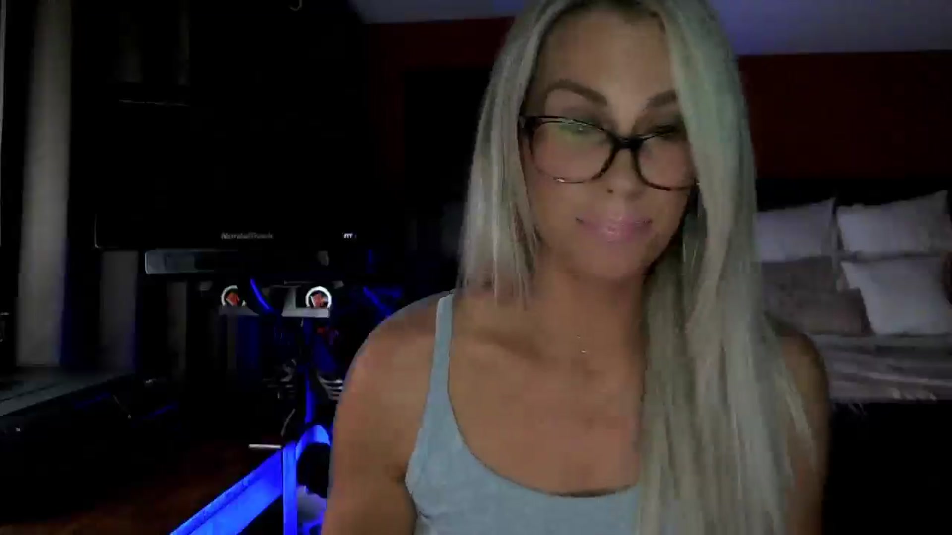 Gallery image thumbnail from Cora9's myfreecams stream on, 10/29/2025, 04:19 image 18 of 20