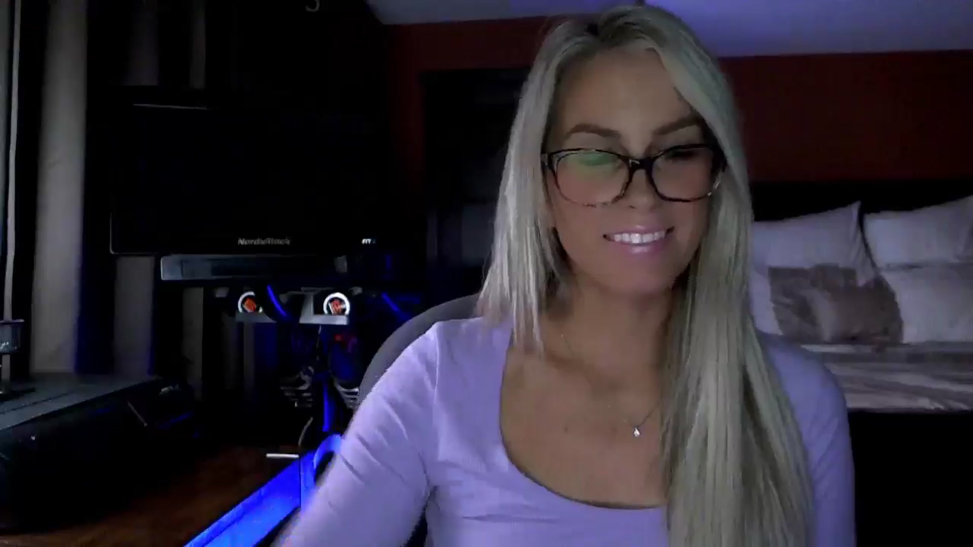 Gallery image thumbnail from Cora9's myfreecams stream on, 11/11/2025, 06:12 image 18 of 20
