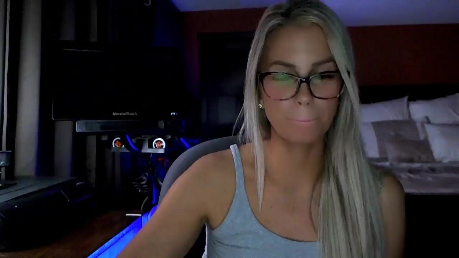 Gallery image thumbnail from Cora9's myfreecams stream on, 11/14/2025, 06:11 image 10 of 20