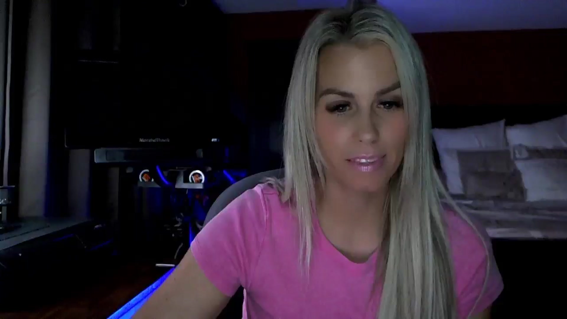 Gallery image thumbnail from Cora9's myfreecams stream on, 11/20/2025, 06:23 image 11 of 20