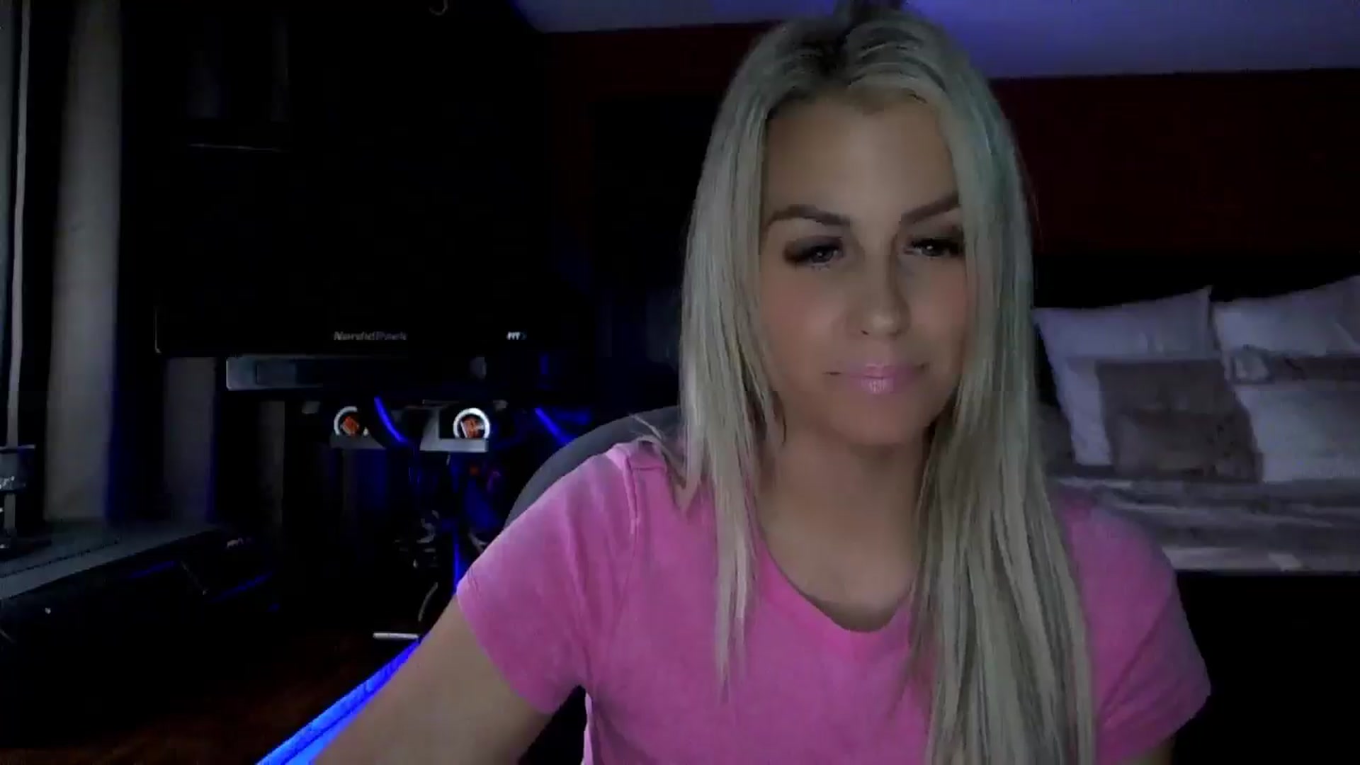 Gallery image thumbnail from Cora9's myfreecams stream on, 11/20/2025, 06:23 image 20 of 20