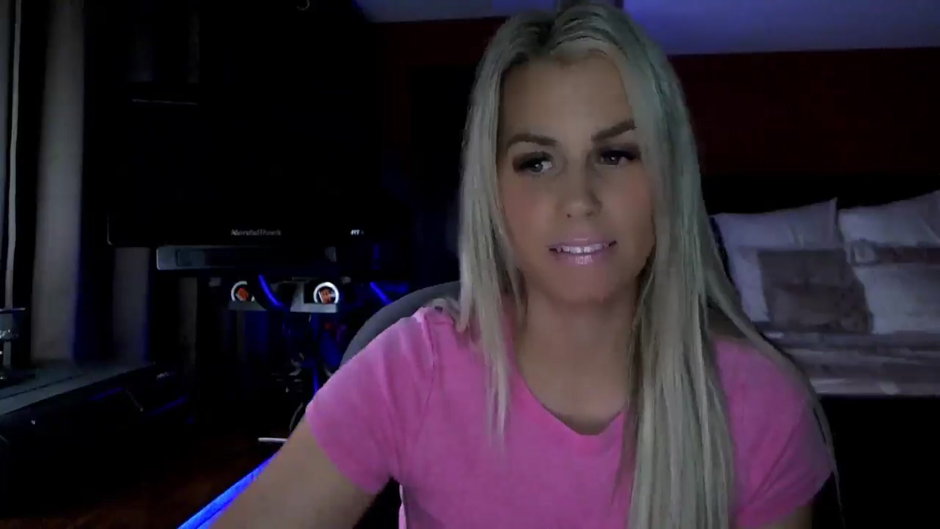 Gallery image thumbnail from Cora9's myfreecams stream on, 11/20/2025, 06:23 image 10 of 20