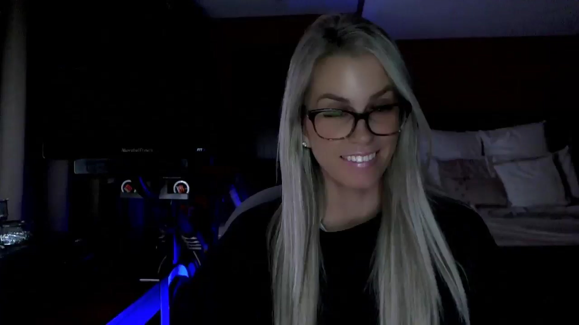 Gallery image thumbnail from Cora9's myfreecams stream on, 01/06/2026, 06:05 image 20 of 20