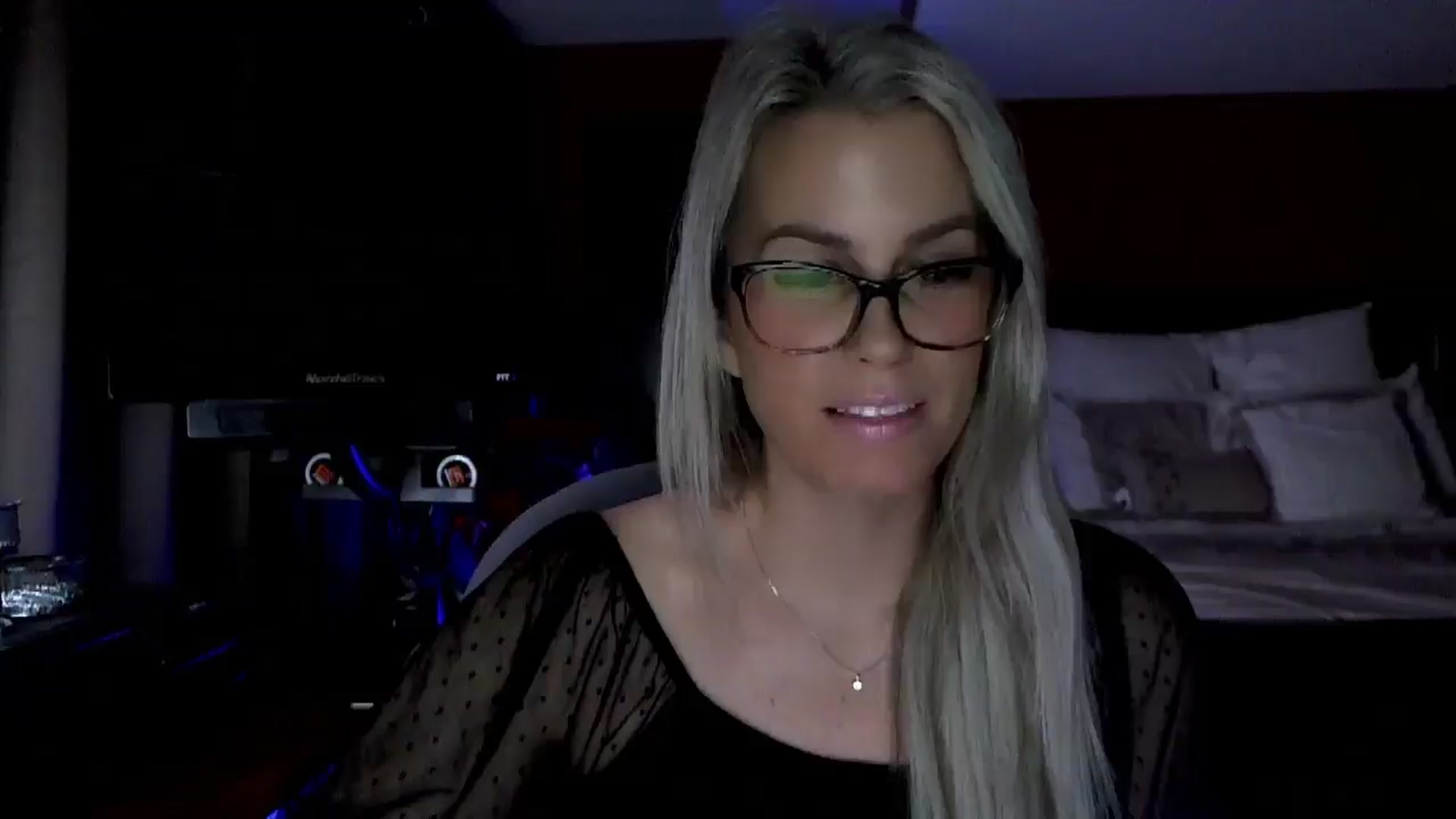 Gallery image thumbnail from Cora9's myfreecams stream on, 01/07/2026, 05:38 image 17 of 20