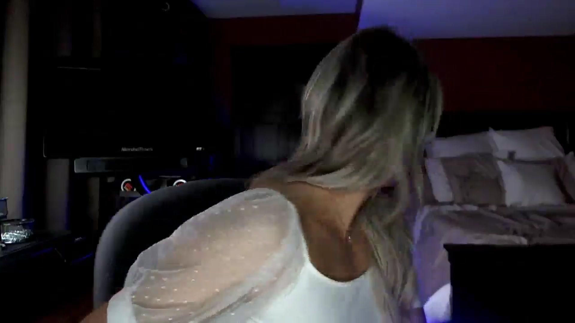 Gallery image thumbnail from Cora9's myfreecams stream on, 01/15/2026, 05:41 image 7 of 20