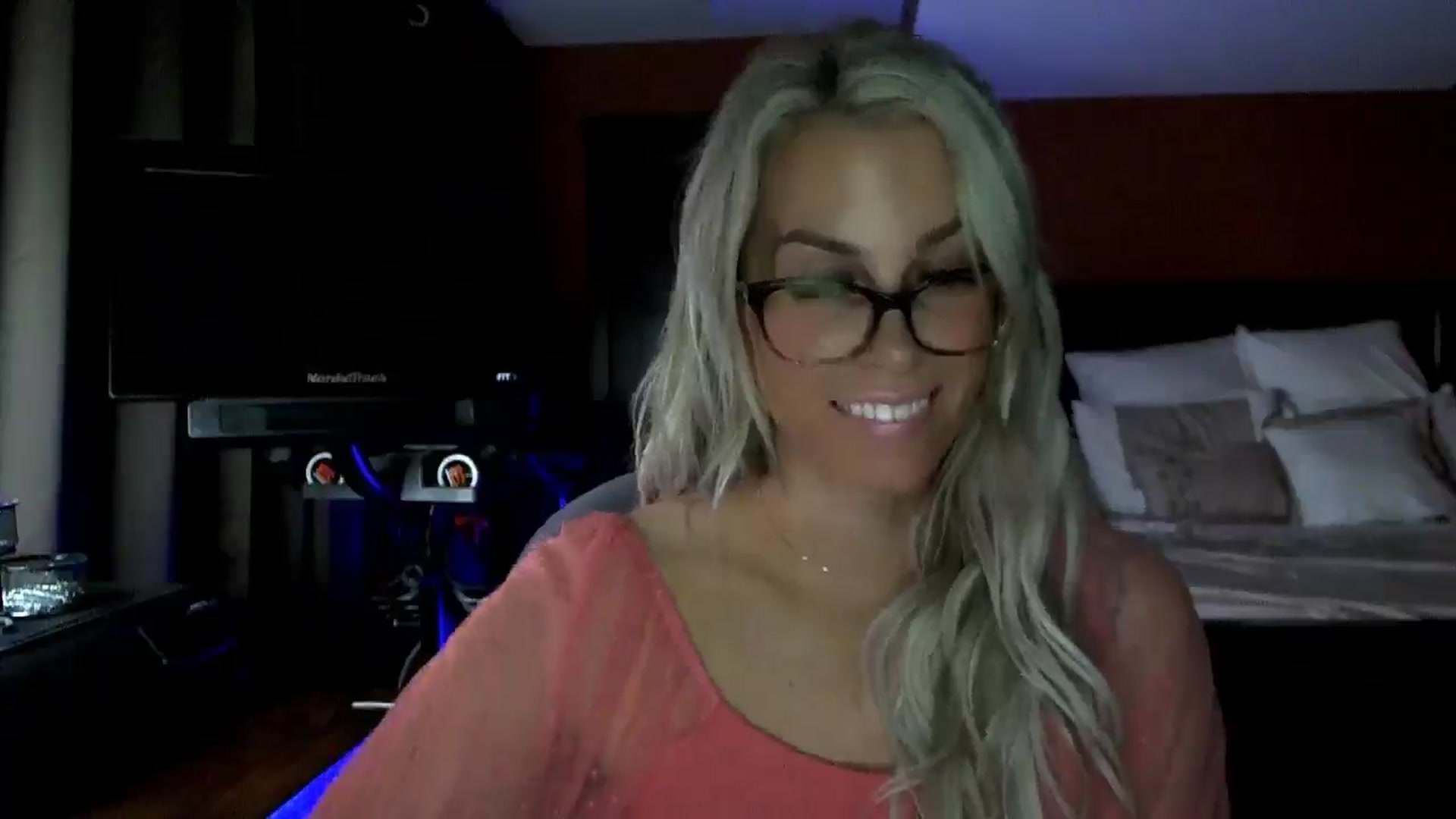 Gallery image thumbnail from Cora9's myfreecams stream on, 01/16/2026, 06:02 image 20 of 20