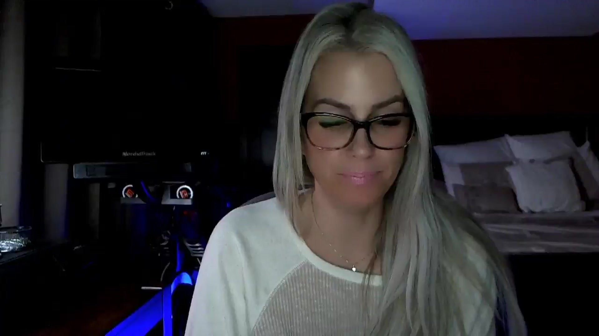 Gallery image thumbnail from Cora9's myfreecams stream on, 01/21/2026, 05:56 image 2 of 20