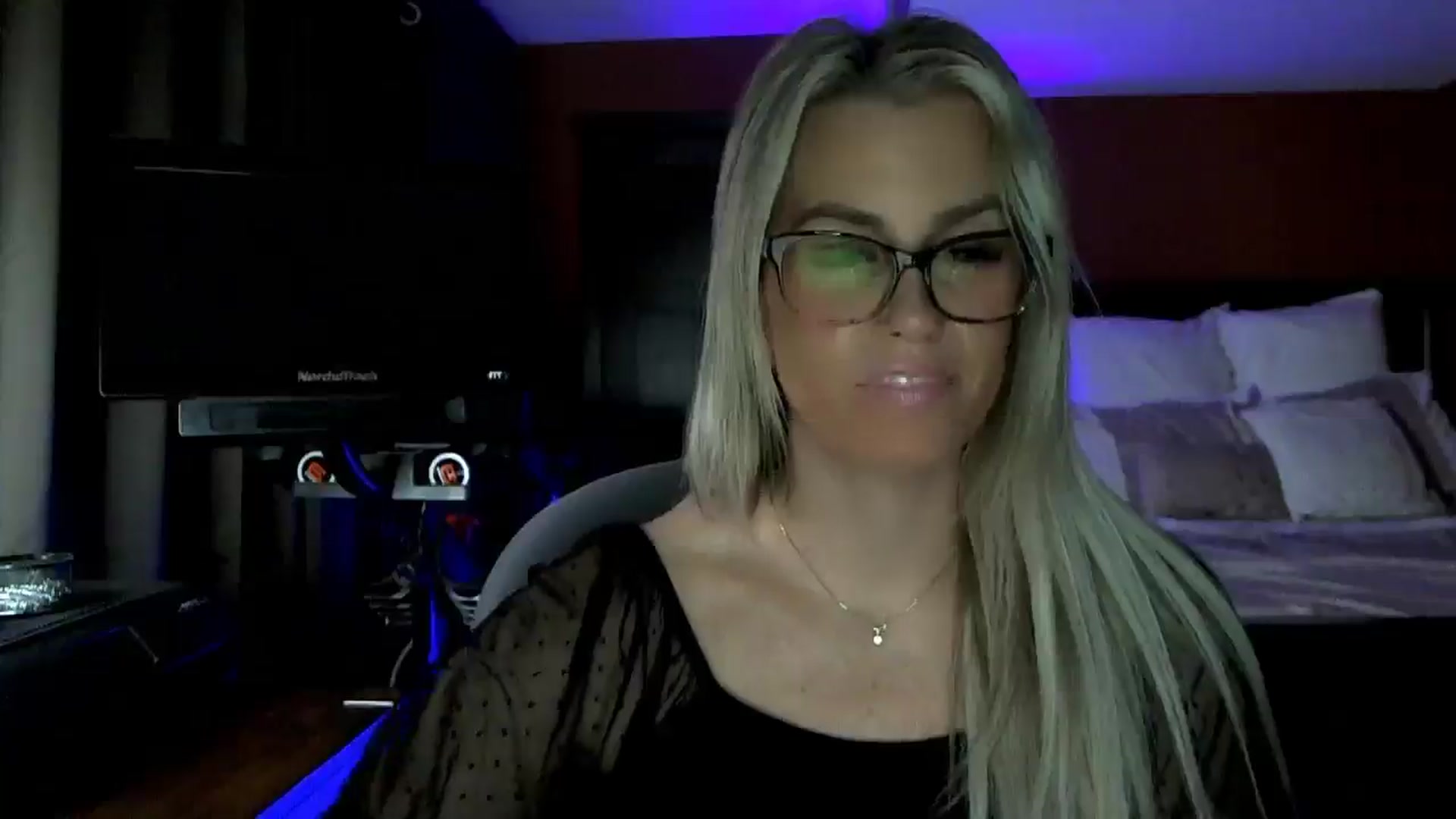 Gallery image thumbnail from Cora9's myfreecams stream on, 02/05/2026, 06:04 image 5 of 20