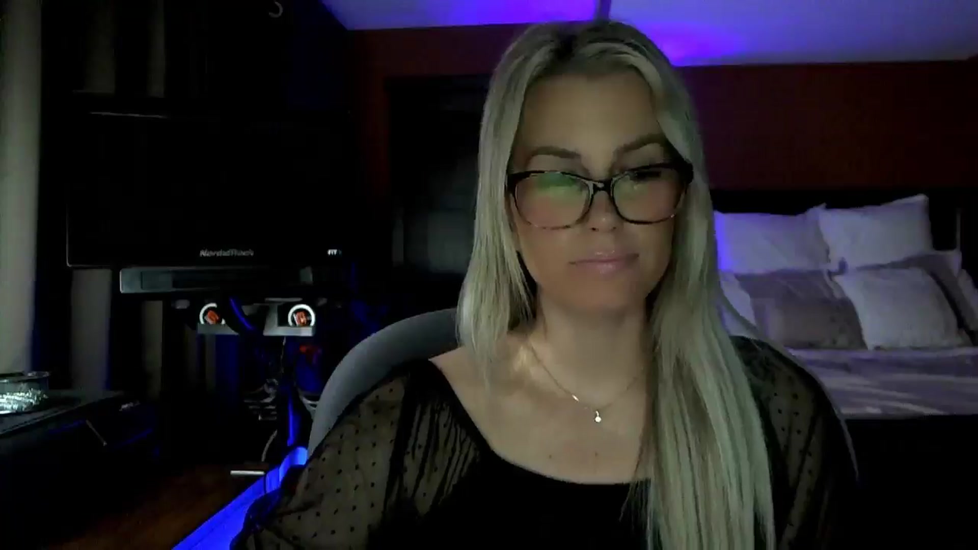 Gallery image thumbnail from Cora9's myfreecams stream on, 02/05/2026, 06:04 image 20 of 20