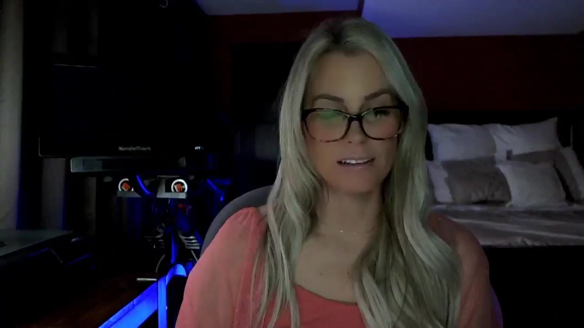 Gallery image thumbnail from Cora9's myfreecams stream on, 02/10/2026, 07:07 image 20 of 20