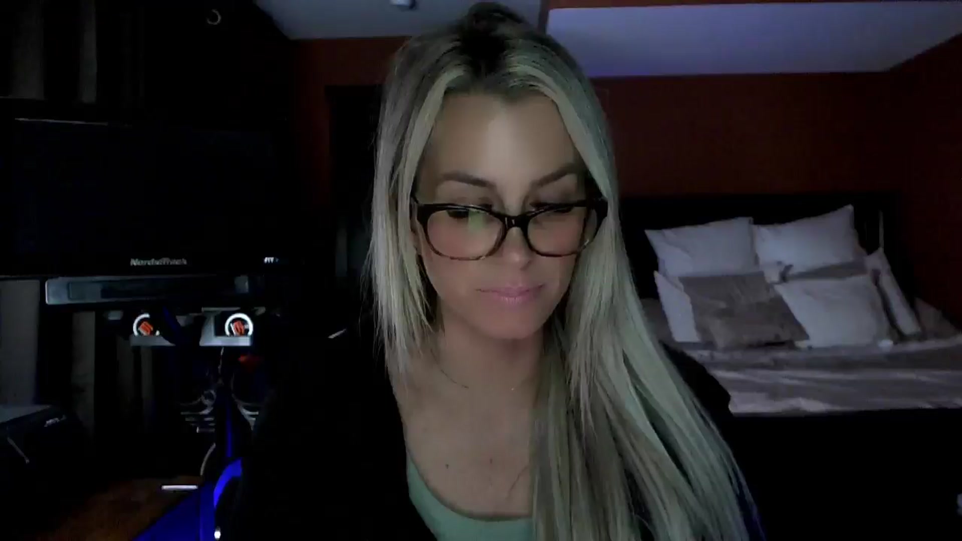 Gallery image thumbnail from Cora9's myfreecams stream on, 02/17/2026, 05:42 image 20 of 20