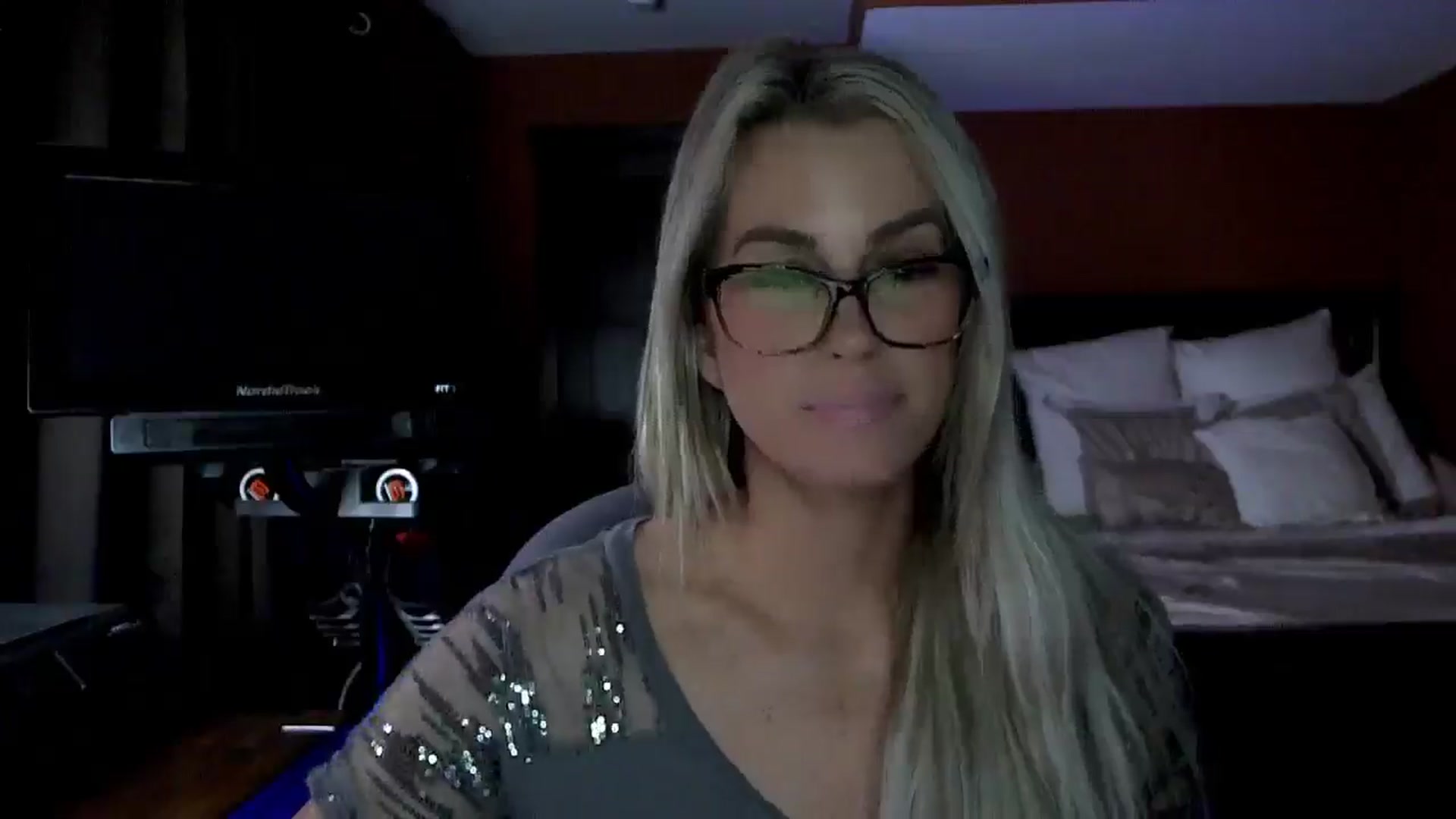 Gallery image thumbnail from Cora9's myfreecams stream on, 02/19/2026, 06:30 image 14 of 20