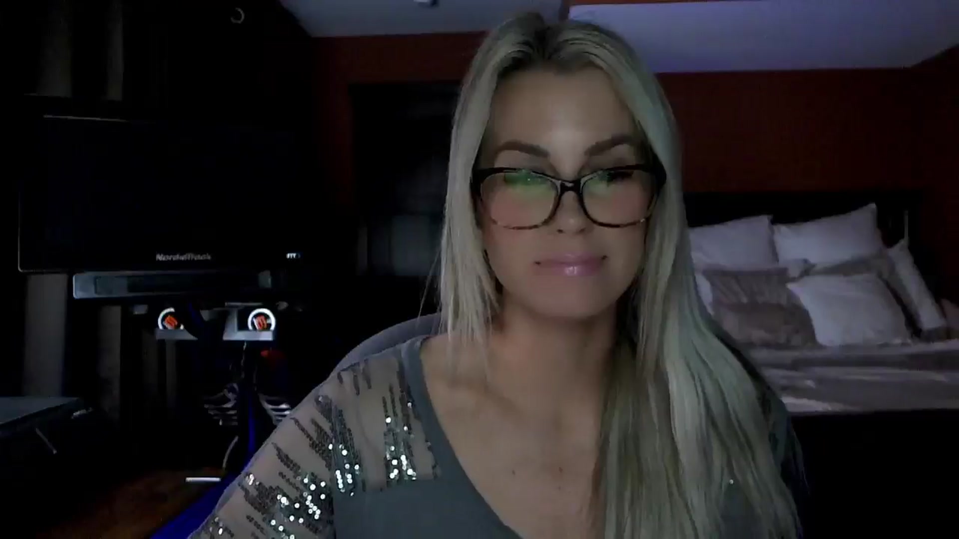 Gallery image thumbnail from Cora9's myfreecams stream on, 02/19/2026, 06:30 image 8 of 20