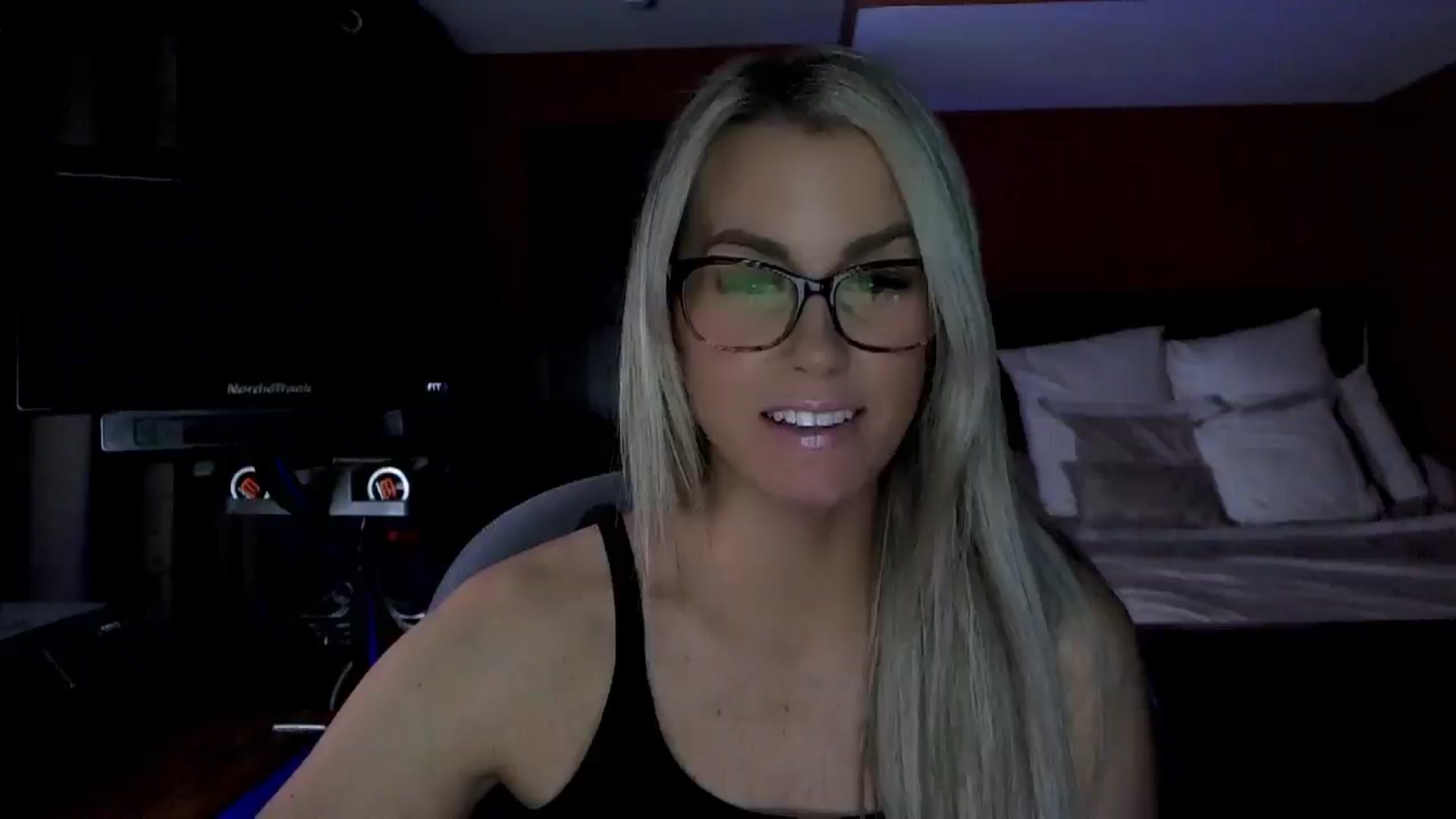 Gallery image thumbnail from Cora9's myfreecams stream on, 02/24/2026, 05:14 image 3 of 20