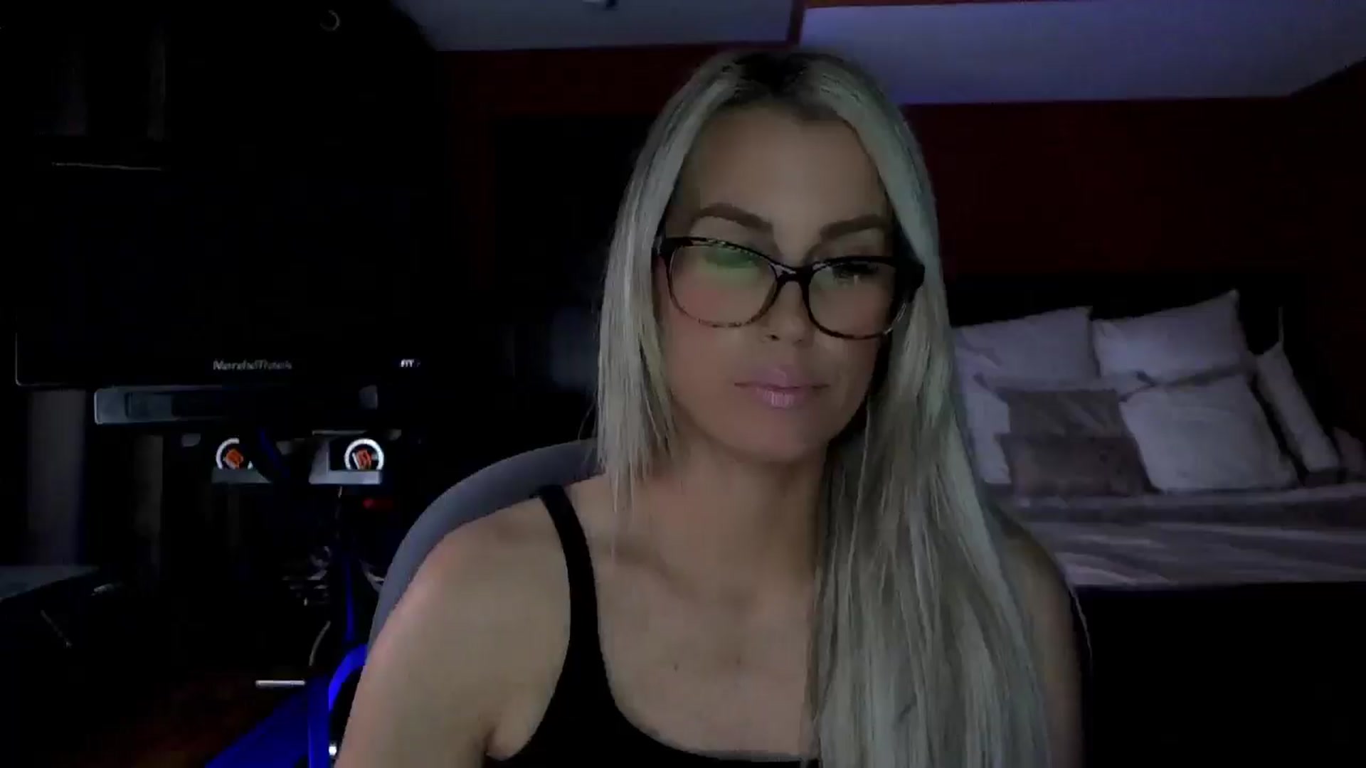 Gallery image thumbnail from Cora9's myfreecams stream on, 02/24/2026, 05:14 image 10 of 20