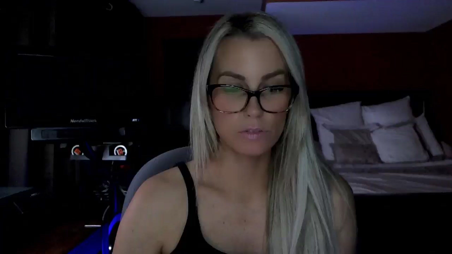 Gallery image thumbnail from Cora9's myfreecams stream on, 02/24/2026, 05:14 image 11 of 20