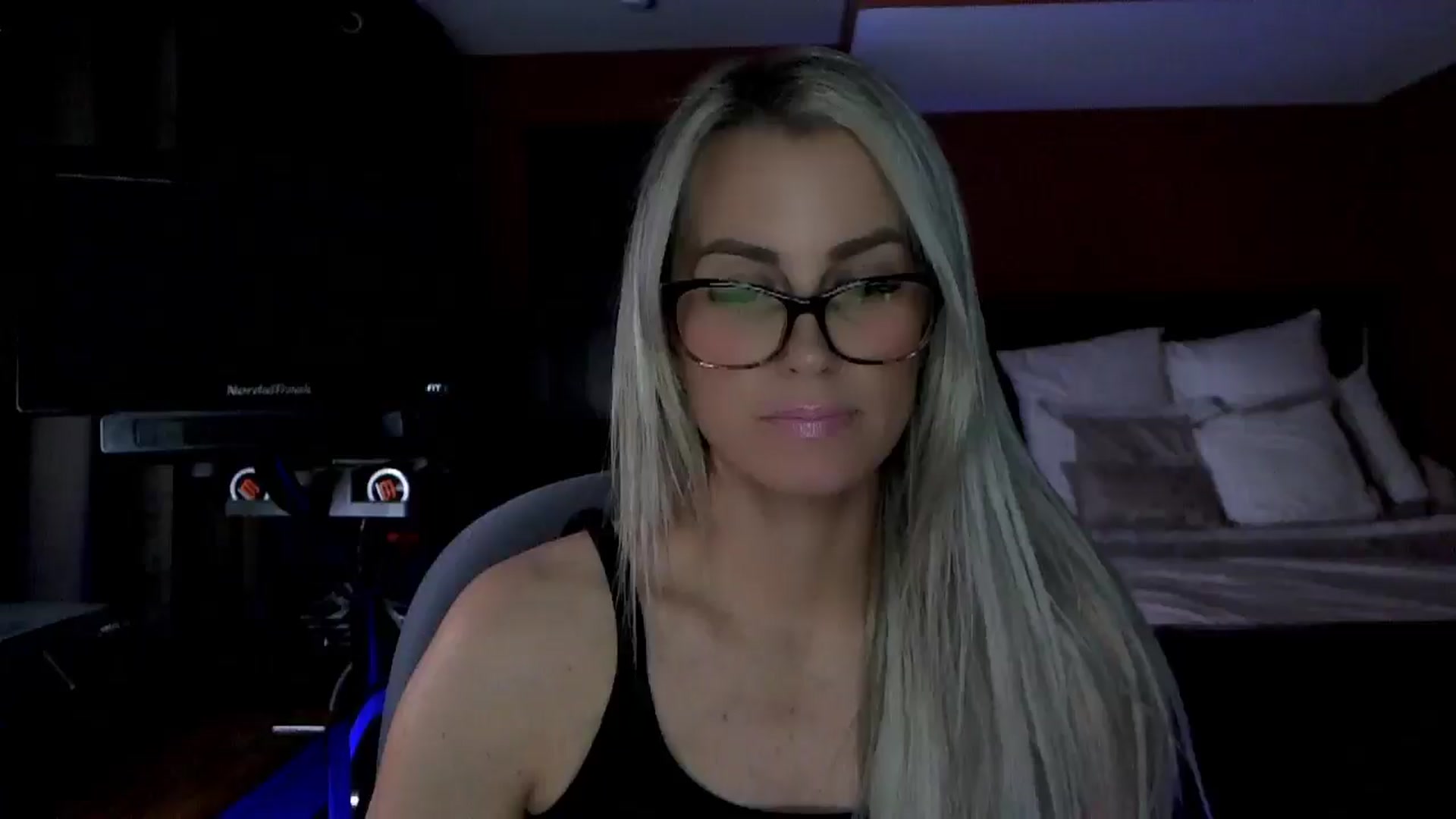Gallery image thumbnail from Cora9's myfreecams stream on, 02/24/2026, 05:14 image 19 of 20