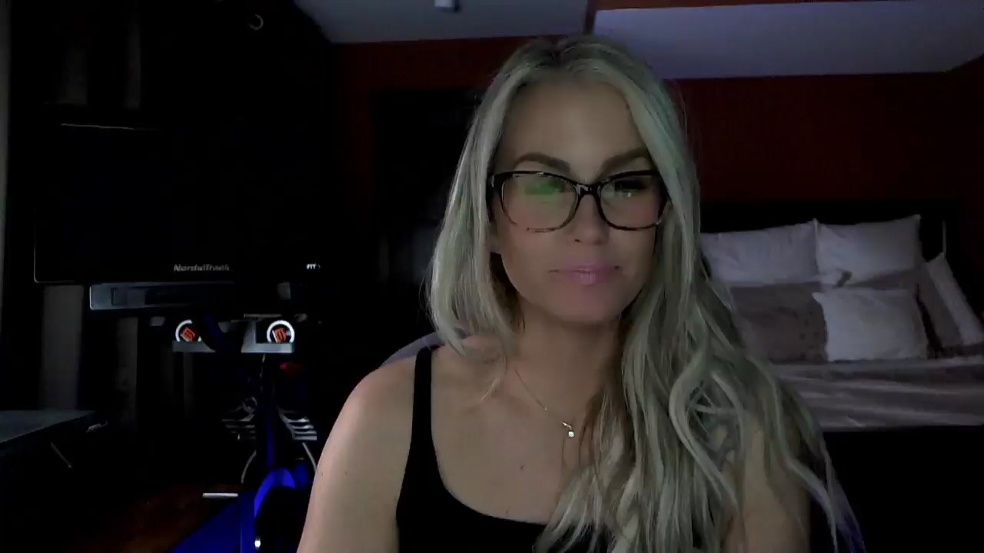 Gallery image thumbnail from Cora9's myfreecams stream on, 02/27/2026, 05:40 image 1 of 20