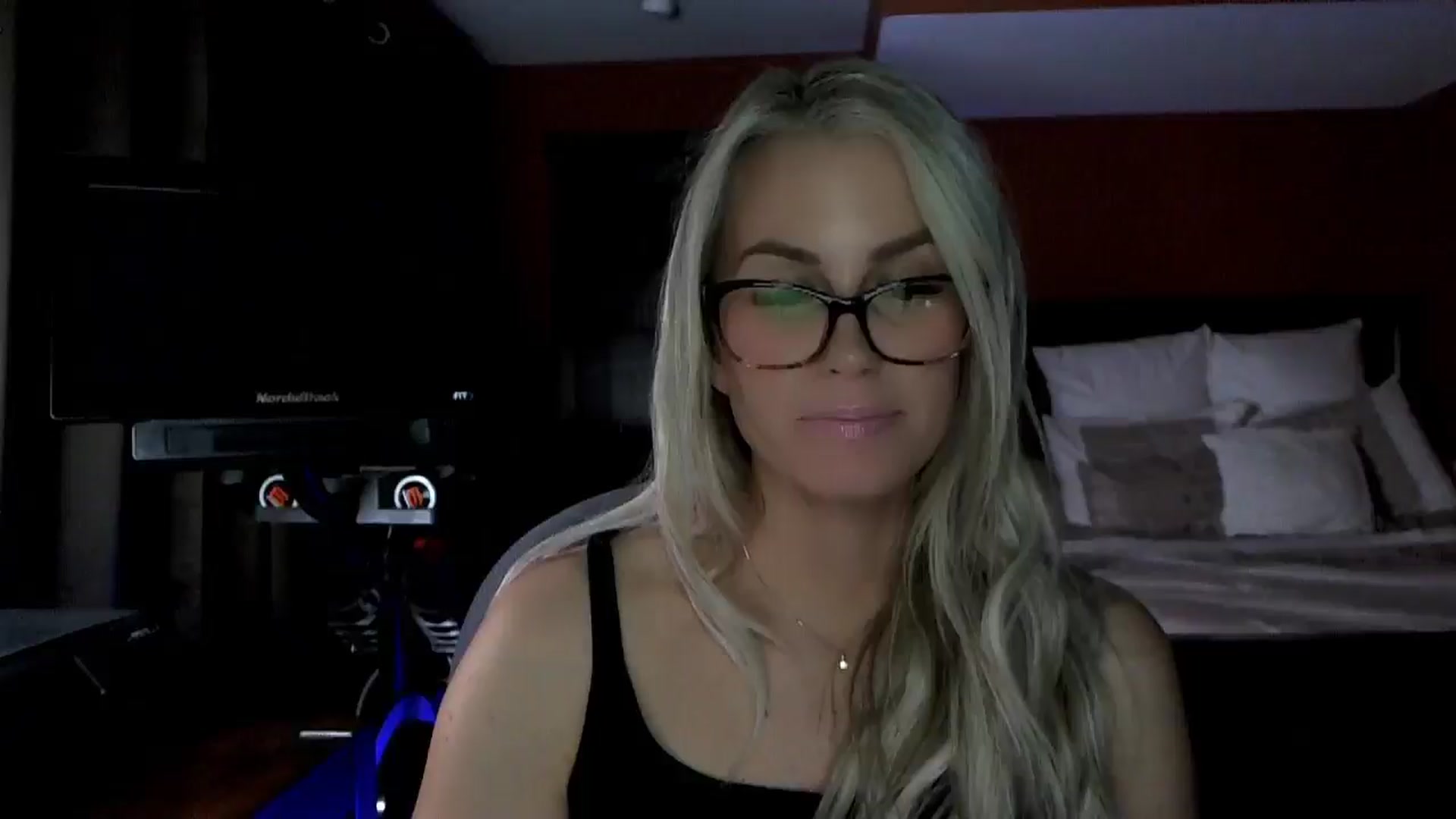 Gallery image thumbnail from Cora9's myfreecams stream on, 02/27/2026, 05:40 image 9 of 20